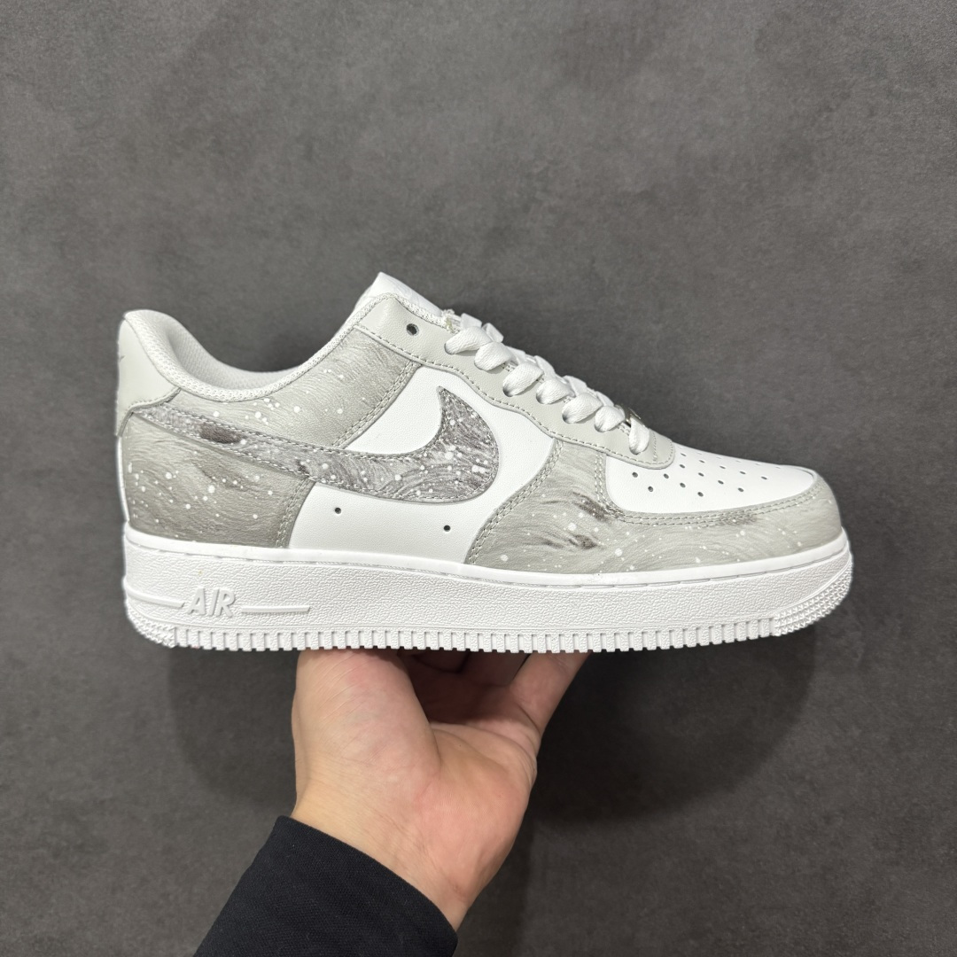 【定制版】二次元主题 Nike Air Force 1 Low’07 银河序 空军一号低帮休闲板鞋 定制皮料 原厂3D打印 定制鞋盒 原楦原纸板 纯正空军版型 内置全掌气垫 货号：ZH0316-131 尺码：36 36.5 37.5 38 38.5 39 40 40.5 41 42 42.5 43 44 44.5 45 编码：HXSA310320-选品中心