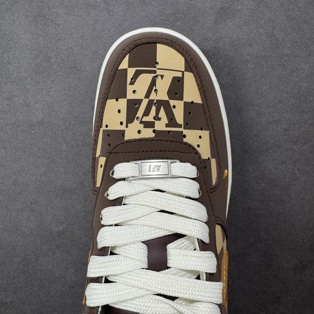 图片[8]-【定制版】NIke Air Force 1 \’07 Low LV联名–咖棕焦糖 空军一号低帮 运动鞋 休闲鞋 折边针车 工艺难度大 原楦头原纸板 高端定制鞋盒 原厂鞋底 超高清洁度 细节完美 货号：NH0601-576 尺码：36 36.5 37.5 38 38.5 39 40 40.5 41 42 42.5 43 44 44.5 45 编码：HXSB310320-选品中心
