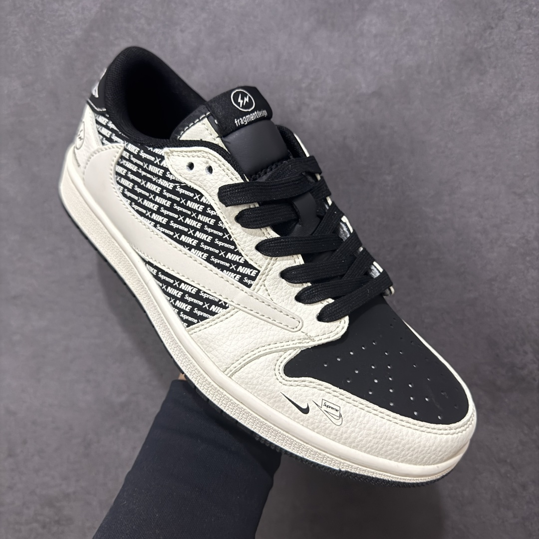 图片[3]-【定制版】Travis Scott x Fragment Design x Jordan Air Jordan 1 Low OG SP “闪电联名——米白黑” 高端定制 倒钩三方联名低帮篮球鞋 #定制鞋盒 大厂纯原品质出货 超高清洁度 皮料切割干净无任何毛边 细节完美 货号：XD0798-311 尺码： 36 36.5 37.5 38 38.5 39 40 40.5 41 42 42.5 43 44 44.5 45-选品中心