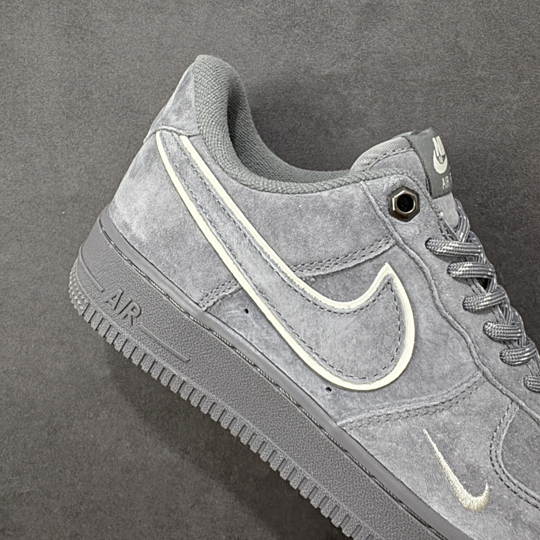 图片[6]-【定制版】Nike Air Force 1 \’07 Low “头层猪八拼接” 空军一号 高端定制 低帮 运动鞋 休闲鞋 折边针车 工艺难度大 原楦头原纸板 原装鞋盒 定制五金配件 内置全掌气垫 原厂鞋底 货号：DY9867-102 尺码：36 36.5 37.5 38 38.5 39 40 40.5 41 42 42.5 43 44 44.5 45 编码：HXSA250260-选品中心