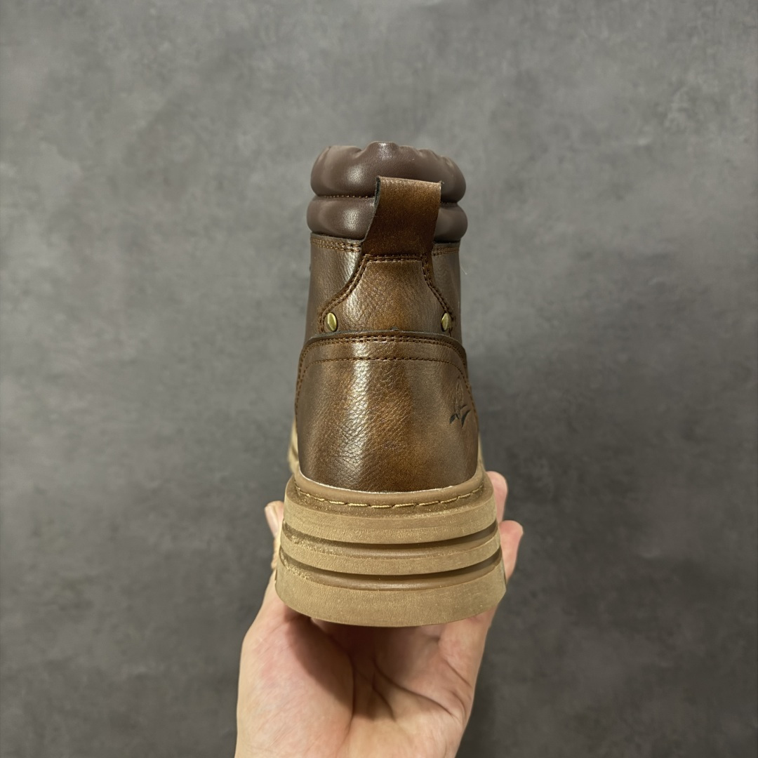 图片[4]-【广东纯原】2025秋冬Timberland 天伯伦/添柏岚经典高帮休闲男鞋 全新升级 广东大厂品质 原盒原包装 面料采用意大利顶级磨砂牛皮 搭配防臭防腐真皮乳胶鞋垫 给您完美的穿着体验 质量考究耐穿型男必备 专治不帅 高品质脚感一流 独家供应 颜色黑色 棕色 码数39 40 41 42 43 44 (皮鞋码) 编码：TLB260270-选品中心