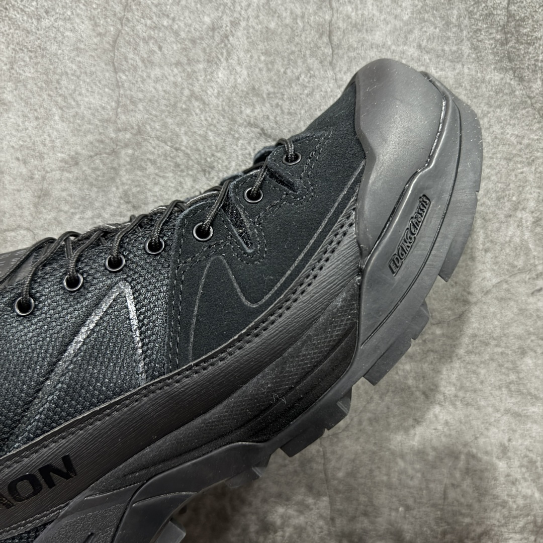 图片[6]-【W1版本】Salomon 𝐱 MM6 萨洛蒙联名马吉拉 X-Alp系列 情侣款户外休闲运动鞋 原版购入开发 做货 这款由MM6全新演绎的X-AIp专注于其空气动力学的外观上，标志性白色与奶油色带来都市风格 鞋舌上的MM6 数字标志就像一枚手工印章，与SALOMON大胆而高科技的LOGO相得益彰 另一双则以纯粹的黑色打造，突出富质感的细节，标志性运动鞋被提炼为新的都市经典 为 SALOMON带来静谧气息 配送专柜精美包装 面料： 原版进口牛皮+透气网面 内里：原版进口透气网里 鞋底：原版开模防滑橡胶大底 底厚：4CM 尺码： 36 36.5 37.5 38 38.5 39 40 440.5 41 42 42.5 43 44 44.5 45-选品中心