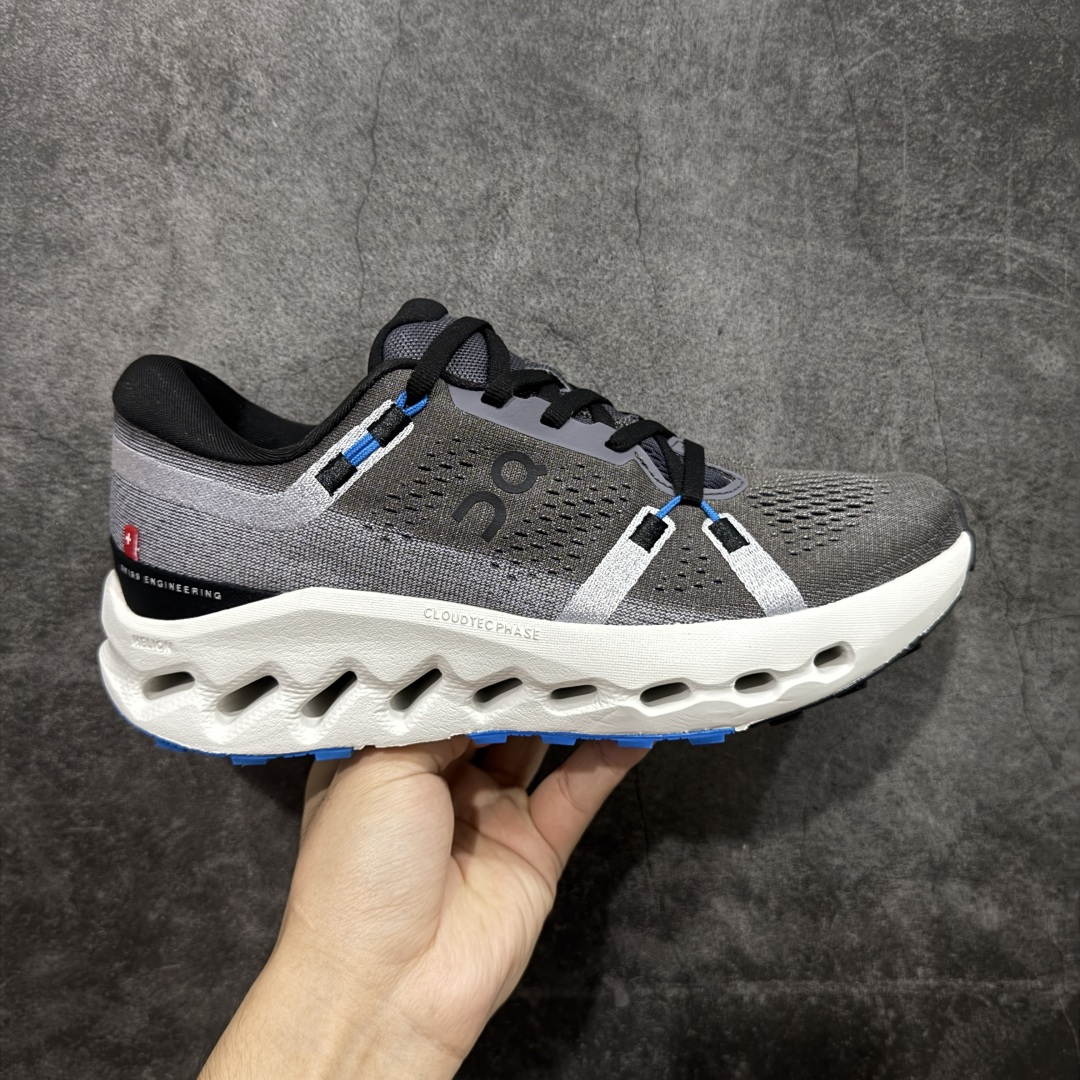 【PZ版本】On昂跑 Cloudsurfer 2 舒适柔软 休闲跑步鞋 此运动品牌 开创于2010年 缓震着陆、强效回弹、轻柔质感的设计构思始终是ON研制关键 与此同时基于“为全球提供革新性的跑步感受”信念 陆续推出了多款跑鞋及其以专业运动人体跑步工程学为设计关键的功能性跑步服饰设备 让跑者不费力气地畅快畅跑 尺码：36 36.5 37.5 38 38.5 39 40 40.5 41 42 42.5 43 44 44.5 45-选品中心