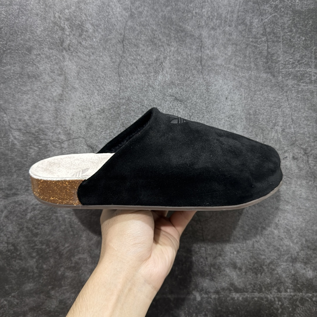 【神版】adidas originals Adimule 阿迪勃肯 黑色加绒款 舒适百搭 防磨包头一脚蹬拖鞋 货号：JP8729 尺码：35.5-45半码-选品中心