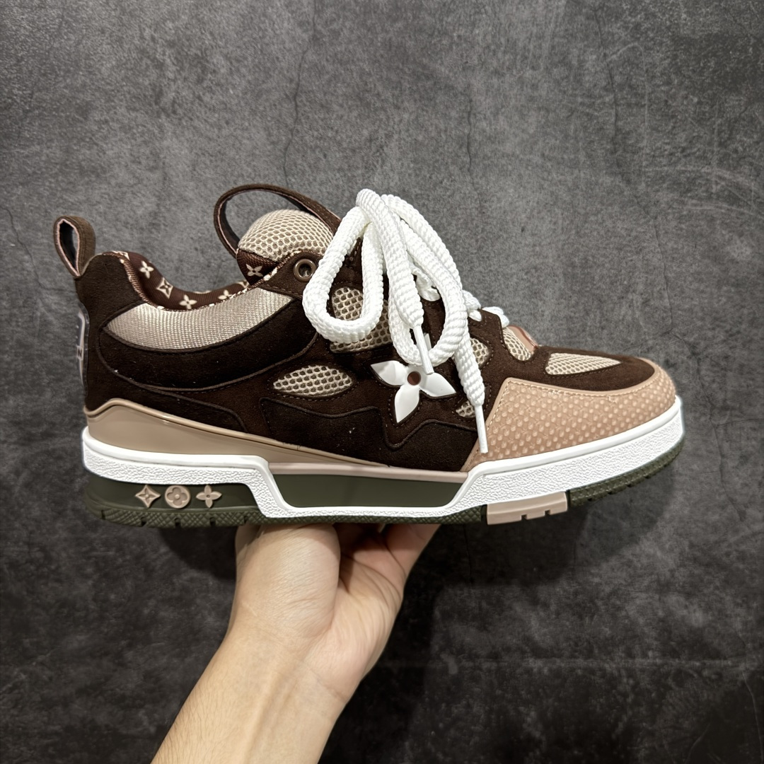 【纯原礼盒版】Louis Vuitton LV Skate时装走秀圆头系带运动鞋 完美鞋型超高的清洁度 零毛边线头瑕疵 全套原楦原纸版原鞋开模 全网最具灵魂的版型 正确原装黄色鞋盒 正确中底印花 鞋面印花3D高频深度立体 全鞋电脑针车 紧密相连 针距密度一致 环保乳胶注塑鞋垫 厚度脚感还原原版 皮面裁剪部位 统一油边封口工艺 原装橡胶大底含胶量大底组合零偏差 专柜全套包装 防尘袋 说明书 质保卡 男女鞋 尺码：35-46-选品中心