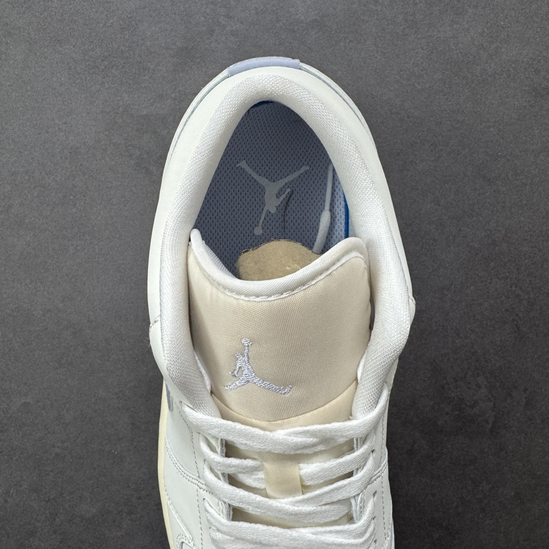 图片[7]-【K版纯原】Air Jordan AJ1 Low 低帮 灰绿 DC0774-106 全新流水线出品 市场第二梯队最强版 全部原鞋开发 原楦原纸板开发 全鞋电脑针车 原厂内置全掌气垫 原盒内在原标 唯一Zp原版鞋带绑法 免检产品 全新2022版型 全头层皮料 完美零毛边处理 原厂配置全掌气垫 价格定位良心 新配色陆续出货 尺码： 36-46-选品中心