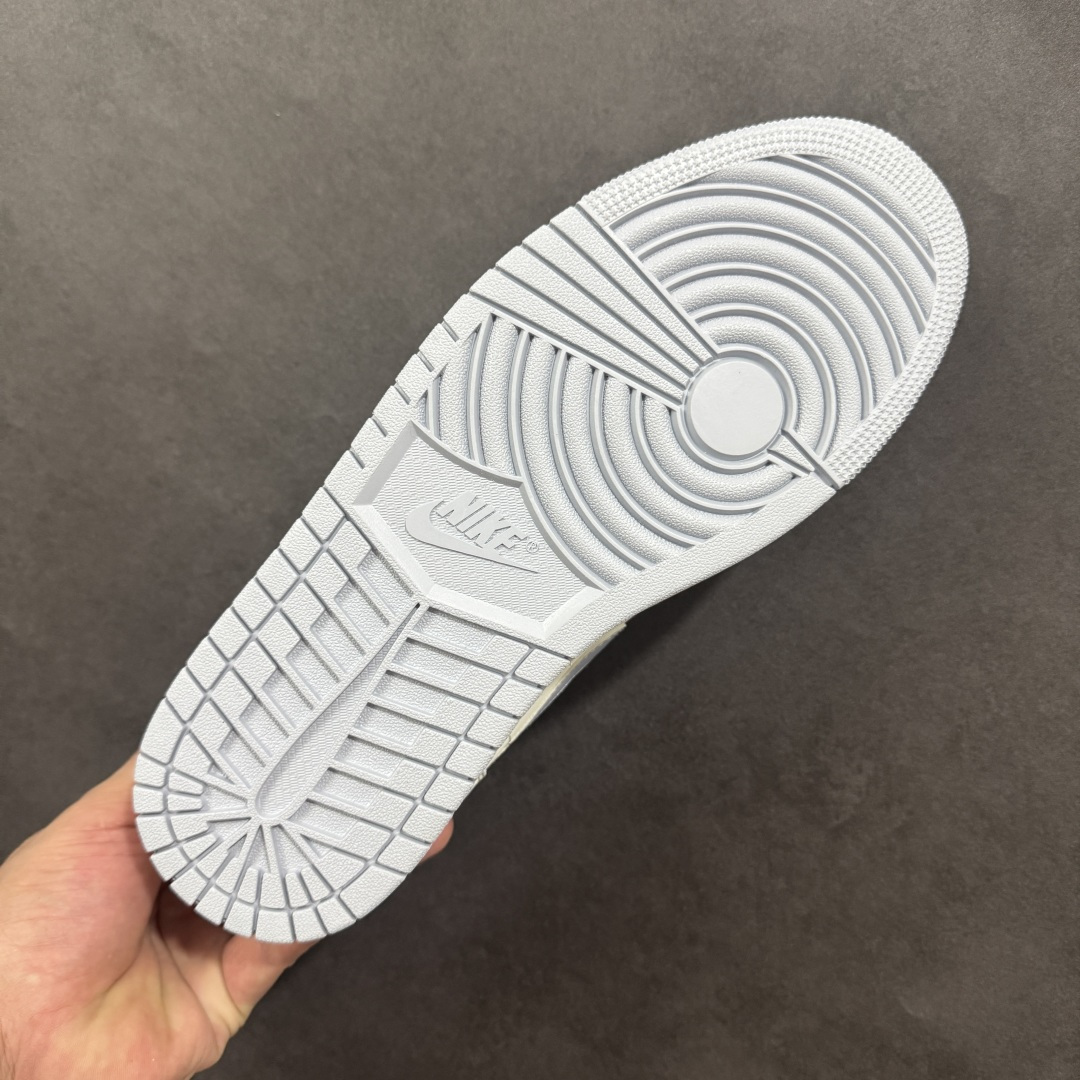 图片[9]-【K版纯原】Air Jordan AJ1 Low 低帮 灰绿 DC0774-106 全新流水线出品 市场第二梯队最强版 全部原鞋开发 原楦原纸板开发 全鞋电脑针车 原厂内置全掌气垫 原盒内在原标 唯一Zp原版鞋带绑法 免检产品 全新2022版型 全头层皮料 完美零毛边处理 原厂配置全掌气垫 价格定位良心 新配色陆续出货 尺码： 36-46-选品中心