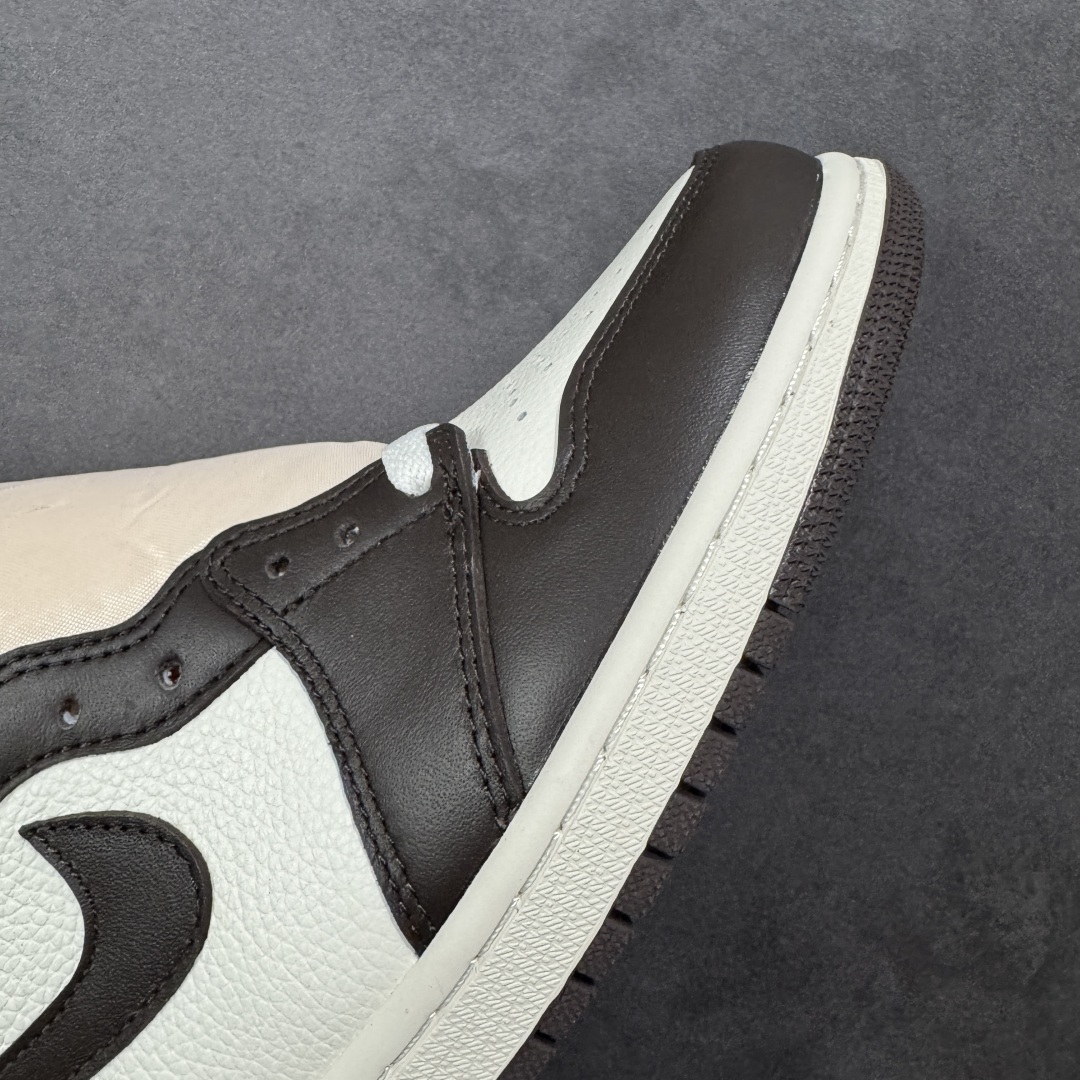 图片[5]-【公司级头层版】Air Jordan 1 High OG 高帮 白棕 AJ1 乔丹1代 aj1 乔1 高邦 金人吊牌 乔丹篮球鞋系列555088-101 采用正确头层皮组合荔枝纹头层皮革鞋面材质 中底注胶孔及缜密中底拉帮工艺 内置气垫及耐磨橡胶大底 尺码：36-47-选品中心
