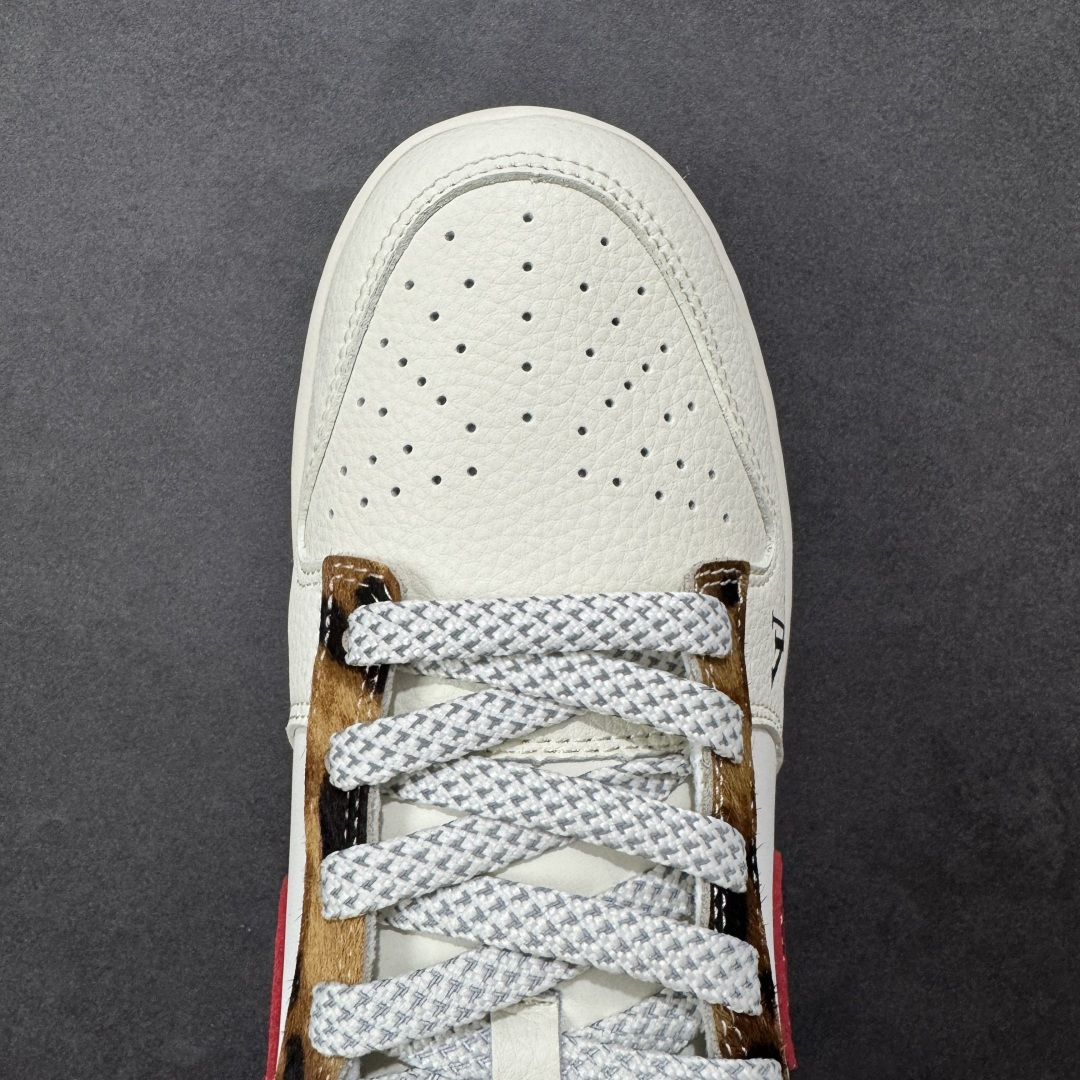 图片[8]-【定制版】Nike SB Dunk Low“LV联名——暗红勾” 周年高端定制 低帮休闲板鞋 定制鞋盒 大厂纯原品质出货 超高清洁度 皮料切割干净无任何毛边 细节完美 货号：XS6089-627 尺码：36 36.5 37.5 38 38.5 39 40 40.5 41 42 42.5 43 44 44.5 45 编码：HXSB330340-选品中心