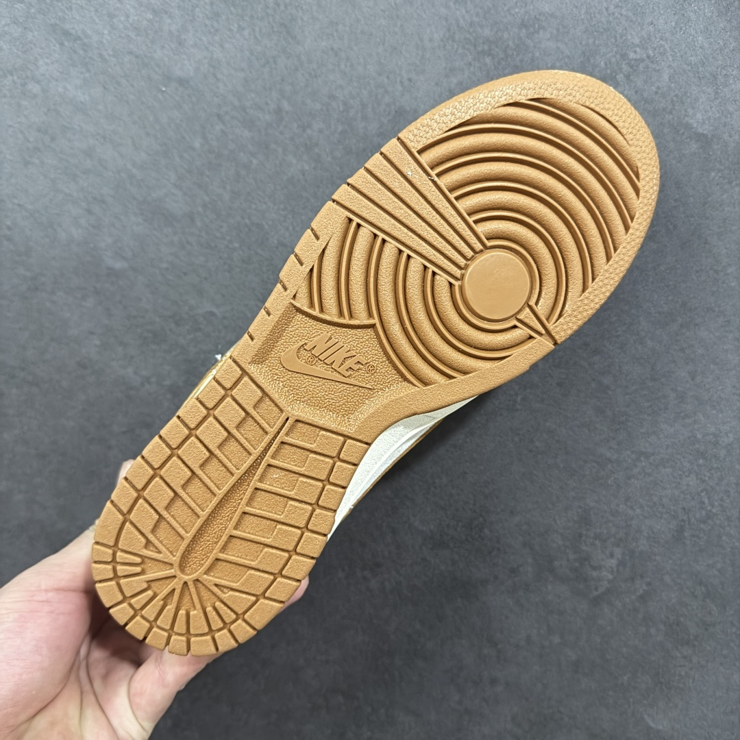 图片[9]-【定制版】Nike SB Dunk 斯图西 LV 三方联名——卡其棕 高端定制 低帮休闲板鞋 定制鞋盒 大厂纯原品质出货 超高清洁度 高级麂皮 皮料切割干净无任何毛边 细节完美 货号：SG6688-005 尺码：36 36.5 37.5 38 38.5 39 40 40.5 41 42 42.5 43 44 44.5 45 编码：HXSB330340-选品中心