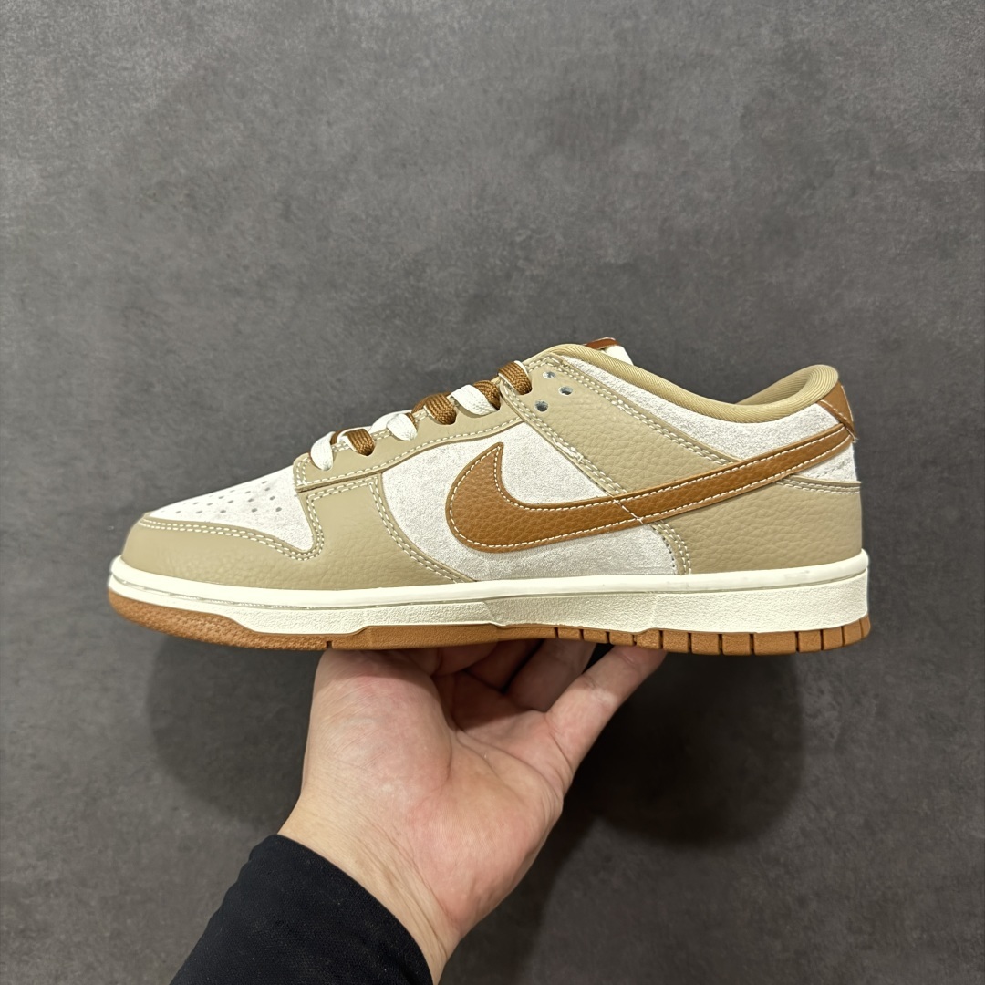 图片[2]-【定制版】Nike SB Dunk 斯图西 LV 三方联名——卡其棕 高端定制 低帮休闲板鞋 定制鞋盒 大厂纯原品质出货 超高清洁度 高级麂皮 皮料切割干净无任何毛边 细节完美 货号：SG6688-005 尺码：36 36.5 37.5 38 38.5 39 40 40.5 41 42 42.5 43 44 44.5 45 编码：HXSB330340-选品中心