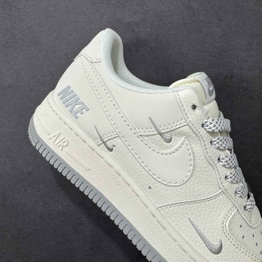 图片[6]-【定制版】NIke Air Force 1 \’07 Low “NIKE——米灰”空军一号 低帮 运动鞋 休闲鞋 折边针车 工艺难度大 原楦头原纸板 原装鞋盒 定制五金配件 内置全掌气垫 原厂鞋底 货号：XX3168-185 尺码：36 36.5 37.5 38 38.5 39 40 40.5 41 42 42.5 43 44 44.5 45-选品中心