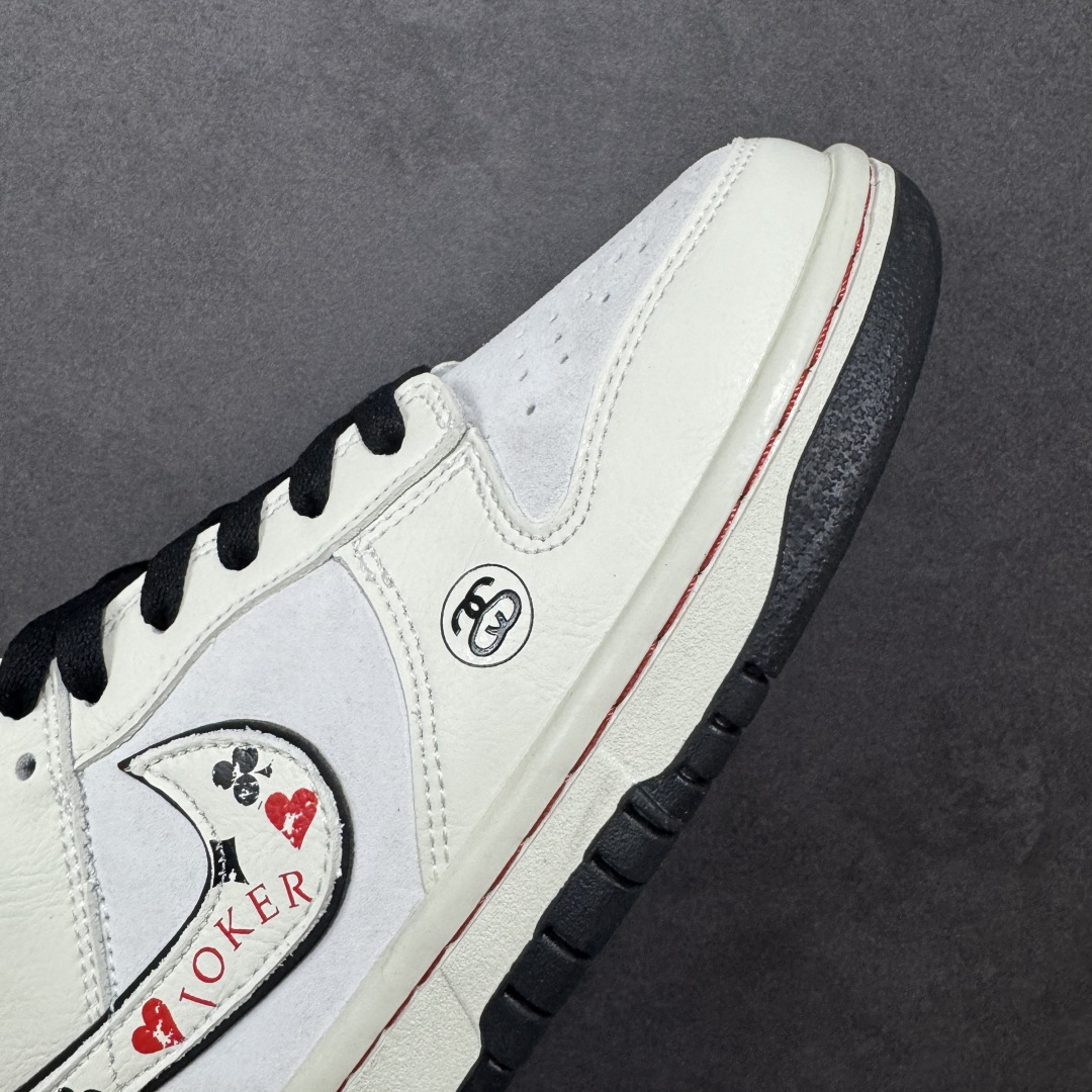 图片[5]-【定制版】Nike SB Dunk Low“斯图西联名——白黑红” 高端定制 低帮休闲板鞋 定制鞋盒 Ortholite鞋垫透气防臭 大厂纯原品质出货 超高清洁度 皮料切割干净无任何毛边 细节完美 货号：YF9511-913 尺码： 36 36.5 37.5 38 38.5 39 40 40.5 41 42 42.5 43 44 44.5 45-选品中心