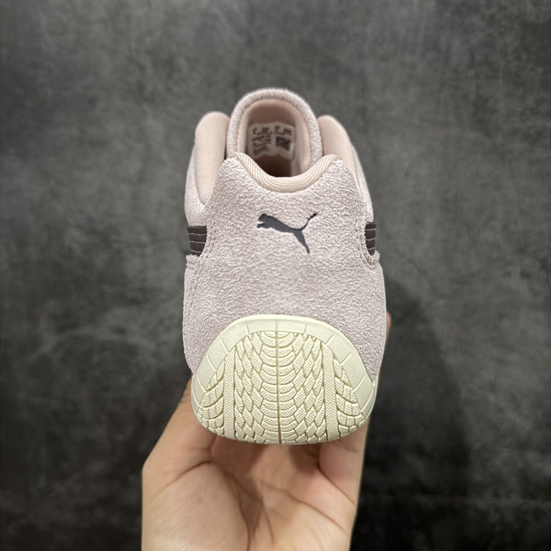 图片[4]-【CS纯原】Puma Speedcat OG Sparco 彪马罗马阿莫尔系列 复古运动休闲赛车跑鞋 豆沙粉 406329-52 市场第一梯队品质 版型 细节 烫金走线 完全碾压市场任意版本 欢迎对比🆚 工厂耗时3个月开发 原装档案原数据纸版楦型 采用固色翻毛皮鞋面材质(正确二次成型\’猛帮\’成型工艺🆚区别市面版本!!) 外置原数据开发轻量耐磨橡胶大底💪🏻 全球知名运动品牌PUMA宝马赛车系列 融合了宝马车队的标志性配色 以趣味十足又前卫复古的设计引领潮流 将赛道精神融入街头时尚 开启前卫竞速之旅 主打前卫复古风 Roma鞋款的鞋侧以复古的流线造型 缀以宝马经典Logo 巧妙吸睛 而Speedcat鞋款以亮眼三色条纹元素缀以舒适鞋面 赋予了独特的个性美学 演绎赛车的无尽能量 尺码：35.5-45-选品中心