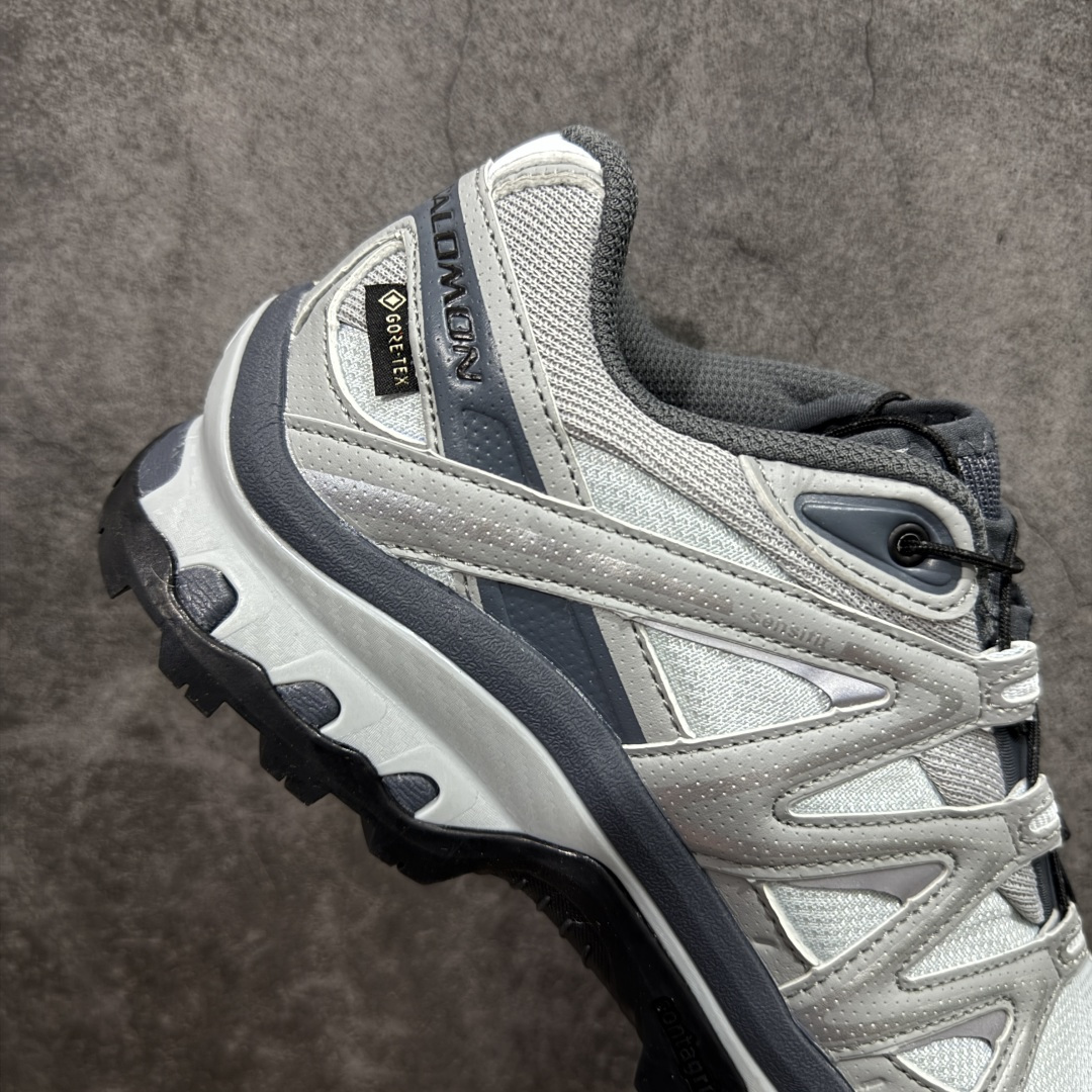 图片[7]-【W1版本】Salomon XT-QUEST ADV 萨洛蒙 时尚 舒适减震防滑耐磨 低帮跑步鞋 男女同款 471276 纯原外贸平台特供订单 耗时半年巨作 全套原纸板楦头开发 原厂特供网布配套加持 确保原汁原味 完美呈现版型 原档数据独家私模五层组合大底 男女鞋同步官方 原装Ortholite轻量化鞋垫 中底布带钢印编号 原厂TPU锁扣 进口港宝加持 后跟自然饱满 还原公司包裹性 基于 SALOMON 初代 XT 鞋身造型并搭载 4D ADVANCED CHASSIS™ 大底打造而成 为这款 XT-QUEST 带来了多项足部控制与保护等功能性 如在运动过程中控制左右晃动的过程而提高稳定性、改善长途越野过程中足中到足尖的过渡、提高感知岩石的精确度以抵抗尖锐物体对脚底的伤害以及采用动态缓冲来增强穿着舒适感 从而减轻疲劳感 使 XT-QUEST 成为一双舒适且安全的户外之履 尺码：36 36.5 37.5 38 38.5 39 40 40.5 41 42 42.5 43 44 44.5 45-选品中心