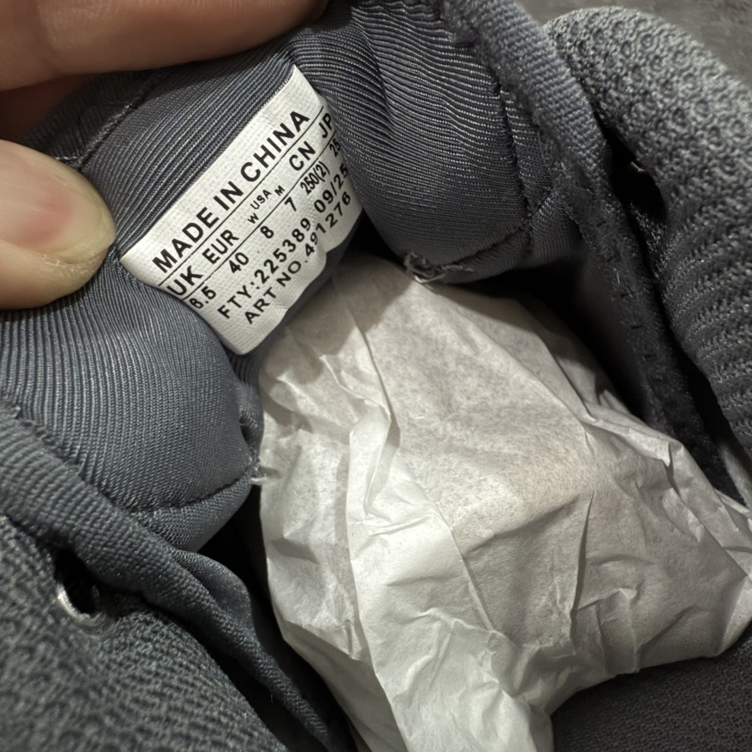 图片[6]-【W1版本】Salomon XT-QUEST ADV 萨洛蒙 时尚 舒适减震防滑耐磨 低帮跑步鞋 男女同款 471276 纯原外贸平台特供订单 耗时半年巨作 全套原纸板楦头开发 原厂特供网布配套加持 确保原汁原味 完美呈现版型 原档数据独家私模五层组合大底 男女鞋同步官方 原装Ortholite轻量化鞋垫 中底布带钢印编号 原厂TPU锁扣 进口港宝加持 后跟自然饱满 还原公司包裹性 基于 SALOMON 初代 XT 鞋身造型并搭载 4D ADVANCED CHASSIS™ 大底打造而成 为这款 XT-QUEST 带来了多项足部控制与保护等功能性 如在运动过程中控制左右晃动的过程而提高稳定性、改善长途越野过程中足中到足尖的过渡、提高感知岩石的精确度以抵抗尖锐物体对脚底的伤害以及采用动态缓冲来增强穿着舒适感 从而减轻疲劳感 使 XT-QUEST 成为一双舒适且安全的户外之履 尺码：36 36.5 37.5 38 38.5 39 40 40.5 41 42 42.5 43 44 44.5 45-选品中心