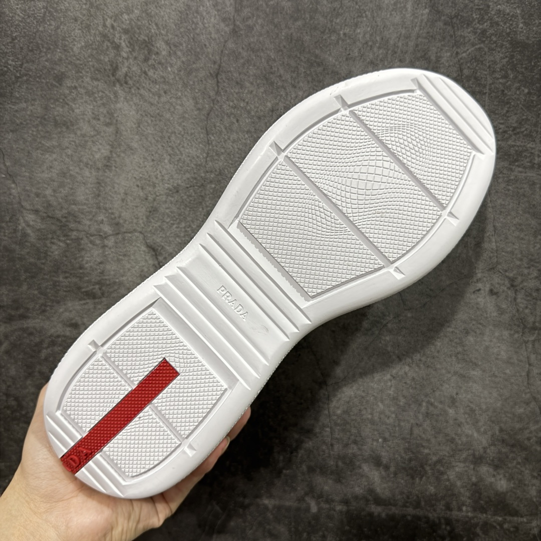 图片[9]-【广东纯原版】Prada America\’s Cup 普拉达 运动鞋 经过重新设计 全新面料和颜色为它注入新的当代精神 这款航海风系带运动鞋 最初在上世纪90年代为LunaRossa船员设计 现在以彩色橡胶和Bike织物重新演绎 Prada LineaRossa徽标彰显经典态度 尺码：36 37 38 39 40 41 42 43 44 45 46 47-选品中心