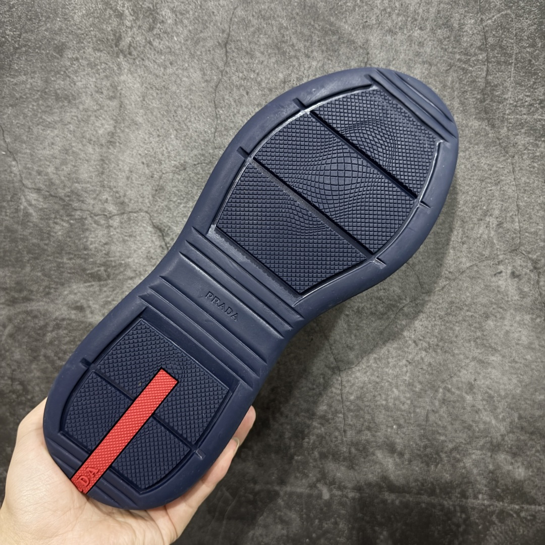 图片[9]-【广东纯原版】Prada America\’s Cup 普拉达 运动鞋 经过重新设计 全新面料和颜色为它注入新的当代精神 这款航海风系带运动鞋 最初在上世纪90年代为LunaRossa船员设计 现在以彩色橡胶和Bike织物重新演绎 Prada LineaRossa徽标彰显经典态度 尺码：36 37 38 39 40 41 42 43 44 45 46 47-选品中心