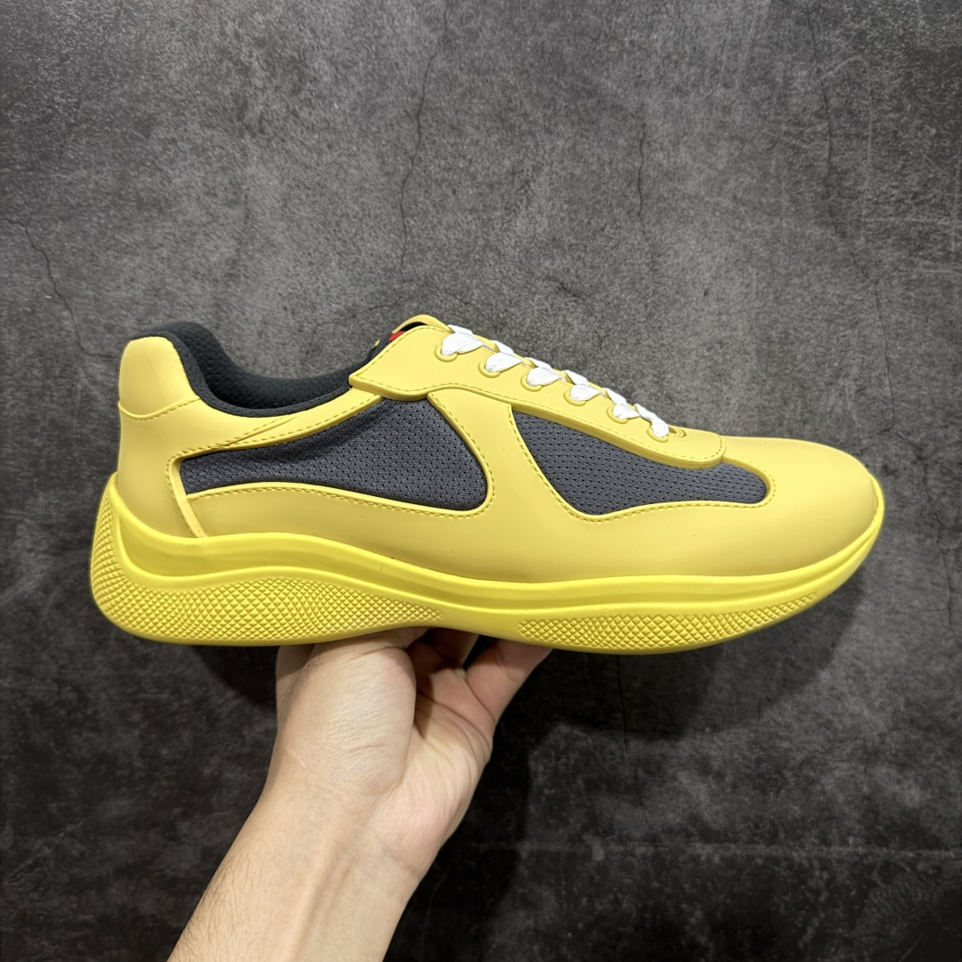 【广东纯原版】Prada America\’s Cup 普拉达 运动鞋 经过重新设计 全新面料和颜色为它注入新的当代精神 这款航海风系带运动鞋 最初在上世纪90年代为LunaRossa船员设计 现在以彩色橡胶和Bike织物重新演绎 Prada LineaRossa徽标彰显经典态度 尺码:36 37 38 39 40 41 42 43 44 45 46 47-选品中心