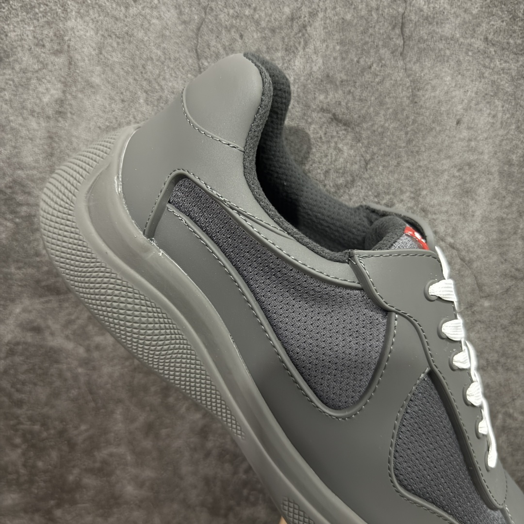 图片[7]-【广东纯原版】Prada America\’s Cup 普拉达 运动鞋 经过重新设计 全新面料和颜色为它注入新的当代精神 这款航海风系带运动鞋 最初在上世纪90年代为LunaRossa船员设计 现在以彩色橡胶和Bike织物重新演绎 Prada LineaRossa徽标彰显经典态度 尺码：36 37 38 39 40 41 42 43 44 45 46 47-选品中心