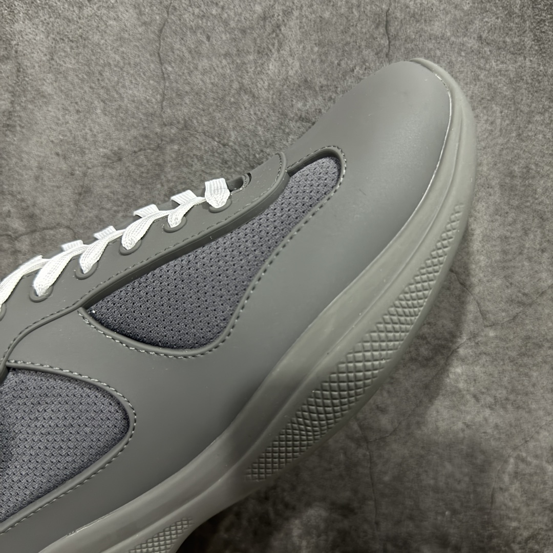 图片[6]-【广东纯原版】Prada America\’s Cup 普拉达 运动鞋 经过重新设计 全新面料和颜色为它注入新的当代精神 这款航海风系带运动鞋 最初在上世纪90年代为LunaRossa船员设计 现在以彩色橡胶和Bike织物重新演绎 Prada LineaRossa徽标彰显经典态度 尺码：36 37 38 39 40 41 42 43 44 45 46 47-选品中心