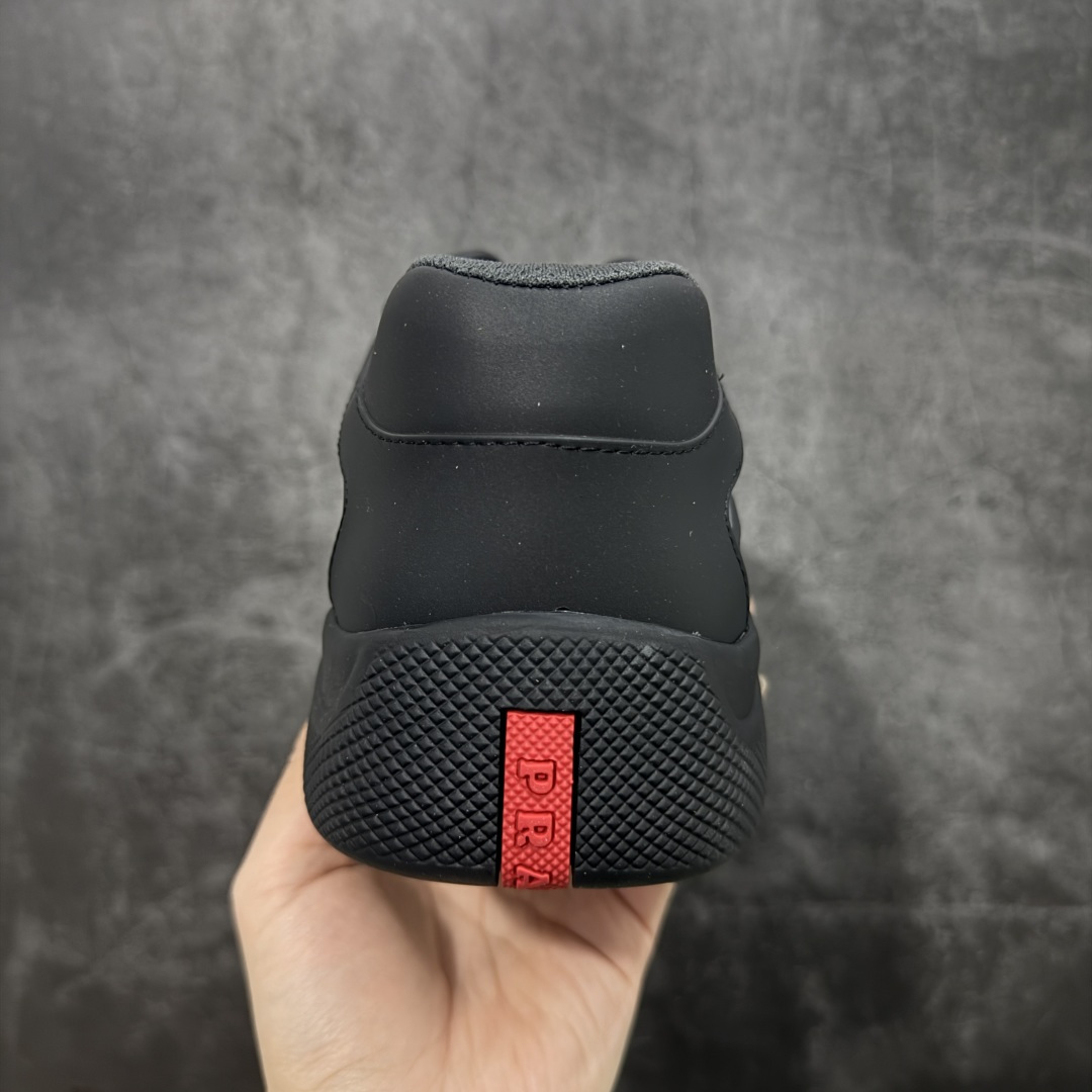 图片[4]-【广东纯原版】Prada America\’s Cup 普拉达 运动鞋 经过重新设计 全新面料和颜色为它注入新的当代精神 这款航海风系带运动鞋 最初在上世纪90年代为LunaRossa船员设计 现在以彩色橡胶和Bike织物重新演绎 Prada LineaRossa徽标彰显经典态度 尺码：36 37 38 39 40 41 42 43 44 45 46 47-选品中心