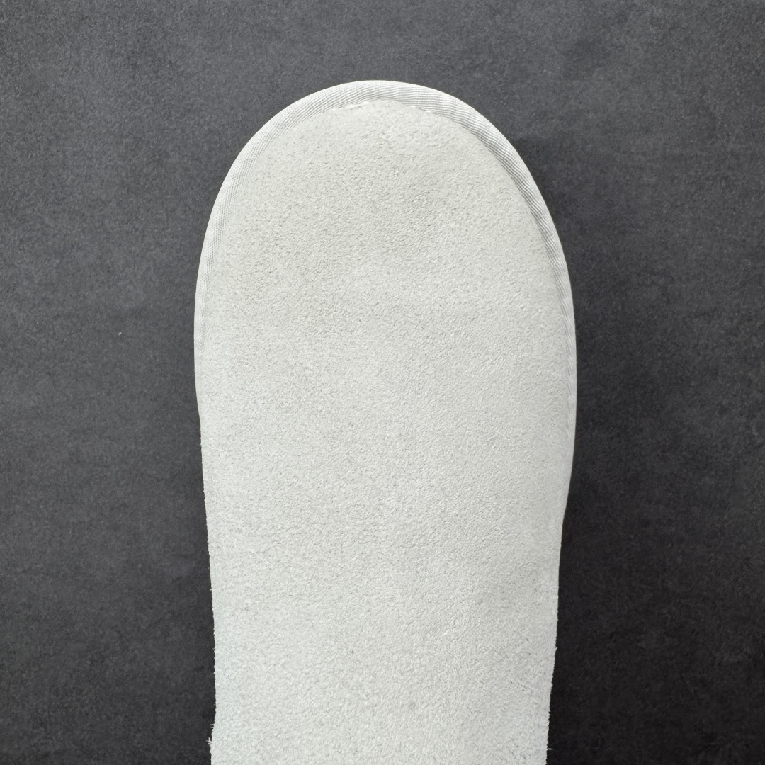 图片[8]-【莞产版本】官网款 UGG 1158275 金典新奇 金典迷你迪普（泡芙款）两穿雪地靴 材质：牛皮反绒，羊皮毛，进口防水布，Eva大底，轻便防滑 尺码：35-40-选品中心