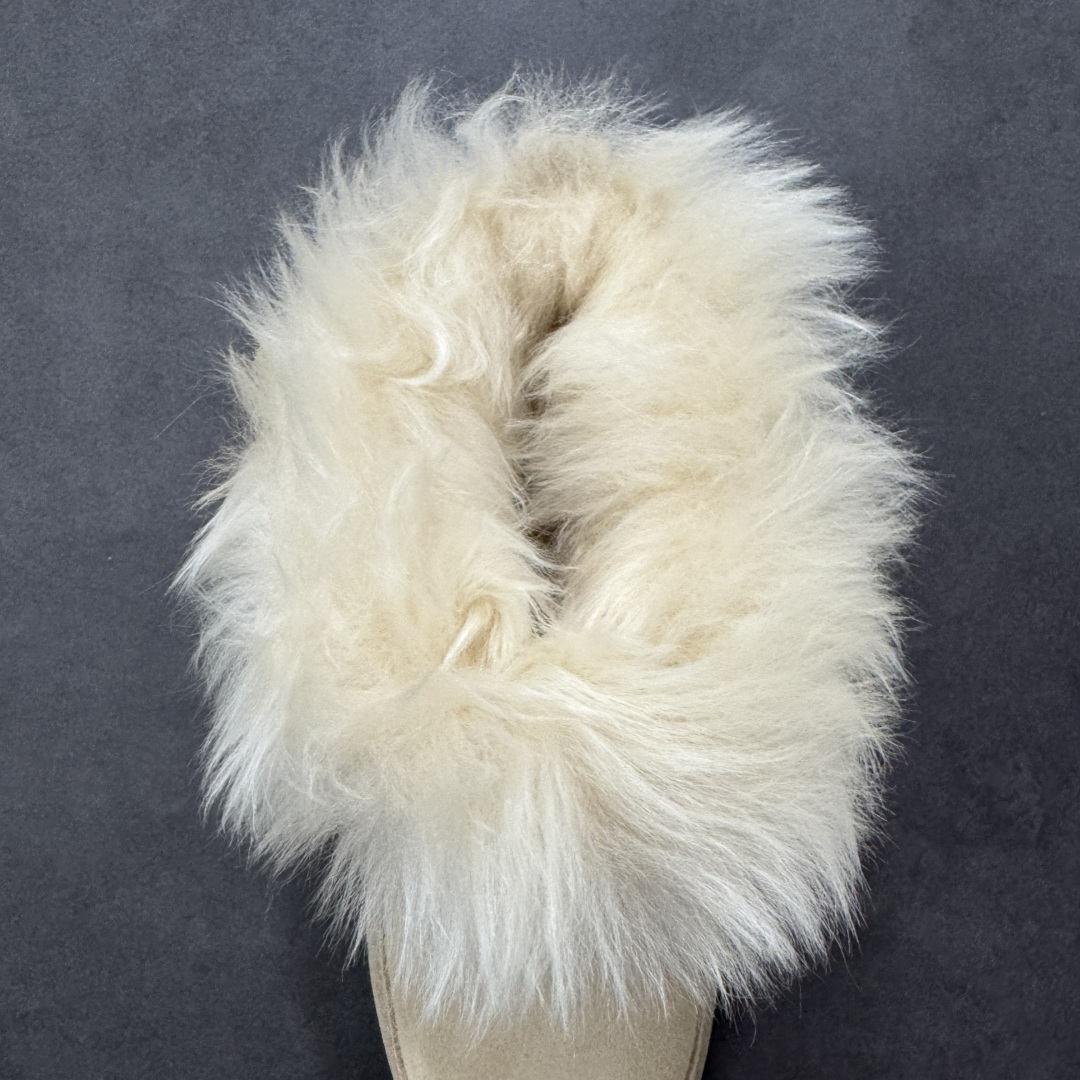 图片[7]-【莞产版本】平台外贸专供UGG 女子新款雪地靴 1173832 十年品牌制鞋代工厂生产线出品 注重每一处细节 隆丰A级真羊皮毛一体 完全遵循ZP工艺流程打造 尺码：35 36 37 38 39 40-选品中心