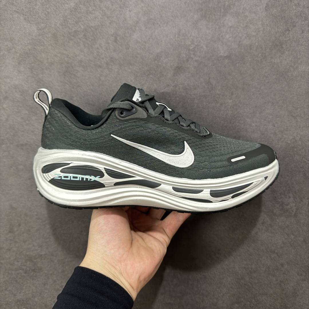 【公司级】Nike Air Zoom Vomero Plus 耐克网面厚底气垫跑鞋 货号:IM6011-060 尺码:35.5 36 36.5 37.5 38 38.5 39 40 40.5 41 42 42.5 43 44 44.5 45 46-选品中心