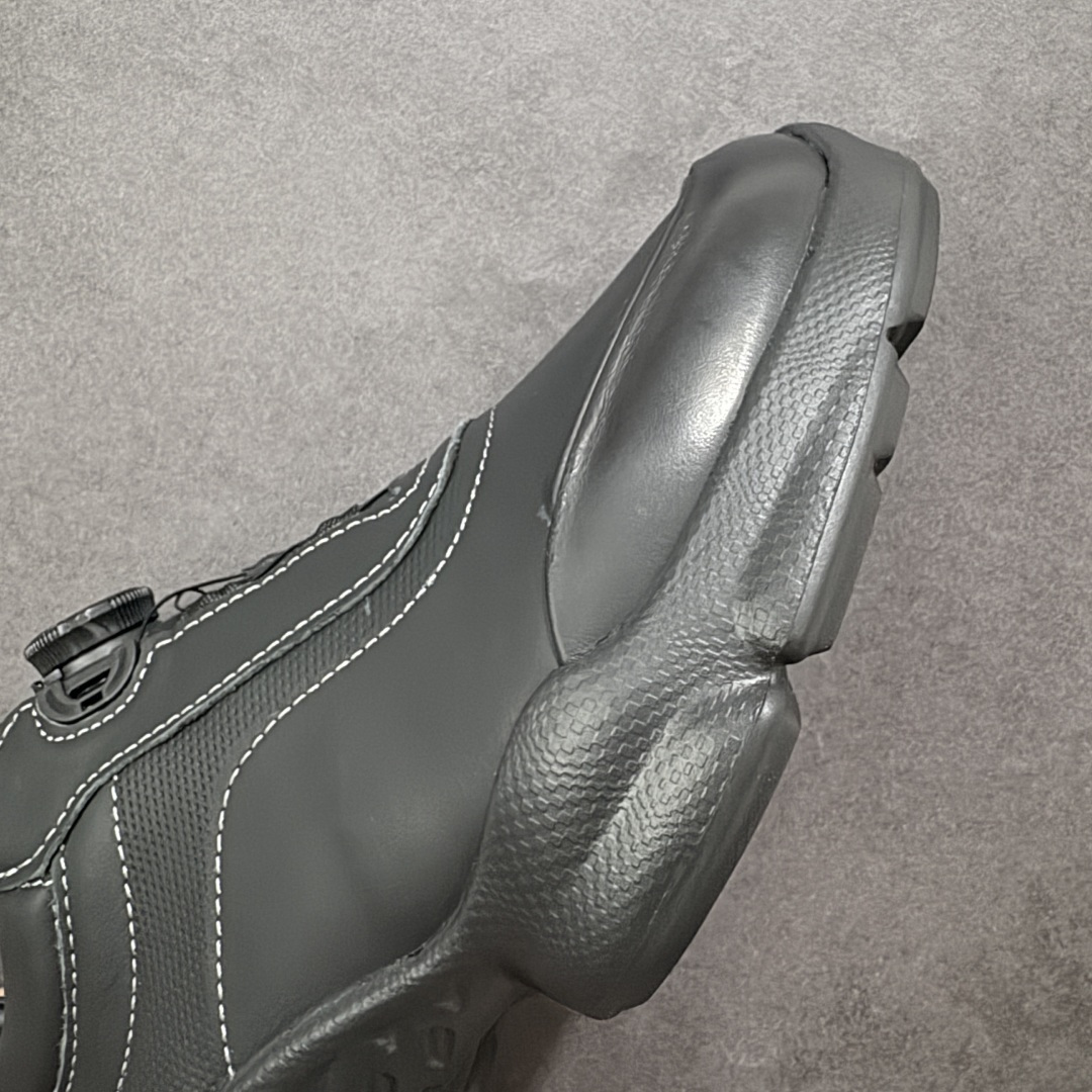 图片[5]-【广东纯原版本】Ecco爱步运动鞋男鞋 BIOM2025 透气健步鞋 防滑跑步鞋 健步C系列新款 黄景瑜同款 牛皮鞋面 纹理自然，柔韧耐穿 BIOM自然律动科技鞋楦，符合人体工学，带来裸足体验 气垫中底 带来轻盈舒适的上脚感受 橡胶外底，适应多种地形，防滑耐磨，强劲抓地 鞋面和鞋底一体成型合脚耐穿 城市运动 自在逸步 尺码：38 39 40 41 42 43 44（皮鞋码）-选品中心