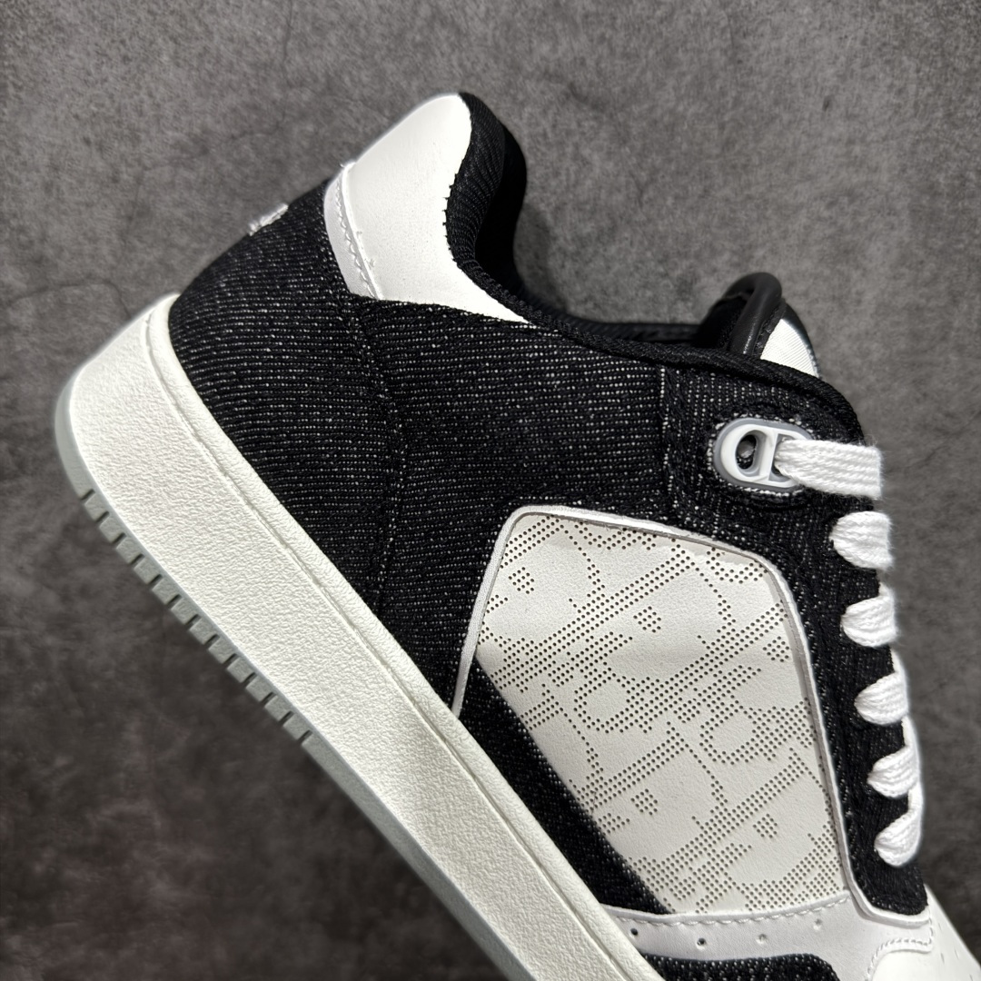 图片[7]-【莞产礼盒版】2025s Dior迪奥B27系列市面顶级版本出货‼ ‼ 全新礼盒包装版本 市面为数不多的“真正原鞋拆解开发”选材耗时就半个多月 进口原厂皮料 无色差细节拉满 敢与AJ大迪奥相媲美，由意大利工坊匠心打造，黄俊捷、林一等各大明星、网红博主争先上脚且全国各大专柜一鞋难求💥鞋面牛皮拼接D印花LOGO✔内里进口网布、TPU大底以别具一格的立体效果，展现摩登优雅格调，高街潮流搭配必备潮品 尺码：39-45-选品中心