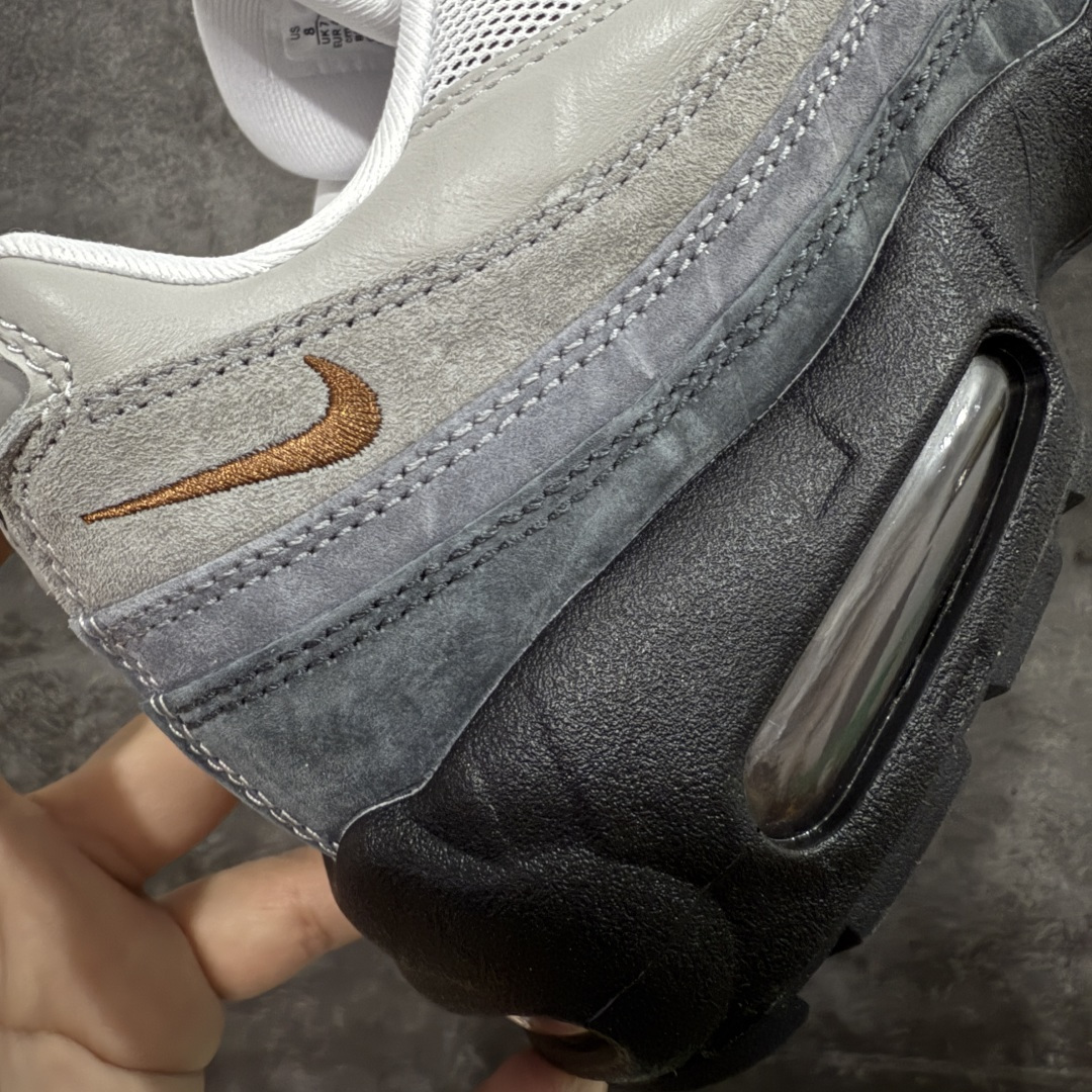 图片[3]-【KZ2.0版本】SB x Nike Air Max 95 灰白 货号：HF7545-002 纯原大厂生产线出品 原厂材料 原厂楦头 市场正确版本 区分错版 尺码：40 41 42 43 44 45 46 47.5 48 48.5-选品中心