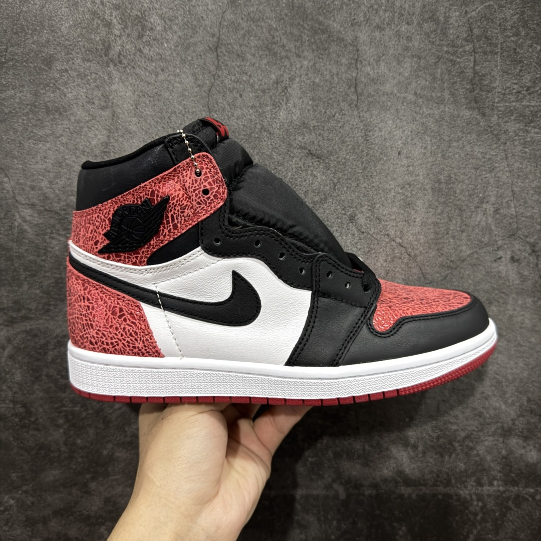 【DB毒版】Nike Air Jordan aj1 Retro High OG 裂纹黑红 百搭休闲文化运动篮球鞋 FD2596-602 口碑AJ大厂出品 全系列原楦原纸板开发 原厂头层皮料加持 原厂定型后跟完美效果 裁片超高清洁度 针车 细节到位 性价比十足💪🏻 尺码：40-47.5（半）-选品中心