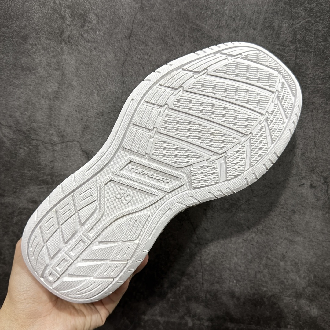 图片[9]-【纯原PK版】Balenciag 巴黎世家18代 最新Hamptons系列 情侣款 破损 做旧 休闲 运动鞋 顶级大厂出品 天花板品质 品质细节比工厂版本都要好很多 自行对比 原版购入开发做货 ▪️面料： 原版定制进口头层牛皮 ▪️内里：进口透气毛巾绒里 ▪️鞋底：原版开模防滑橡胶材质 ▪️底厚：3CM ▪️尺码： 35-46-选品中心