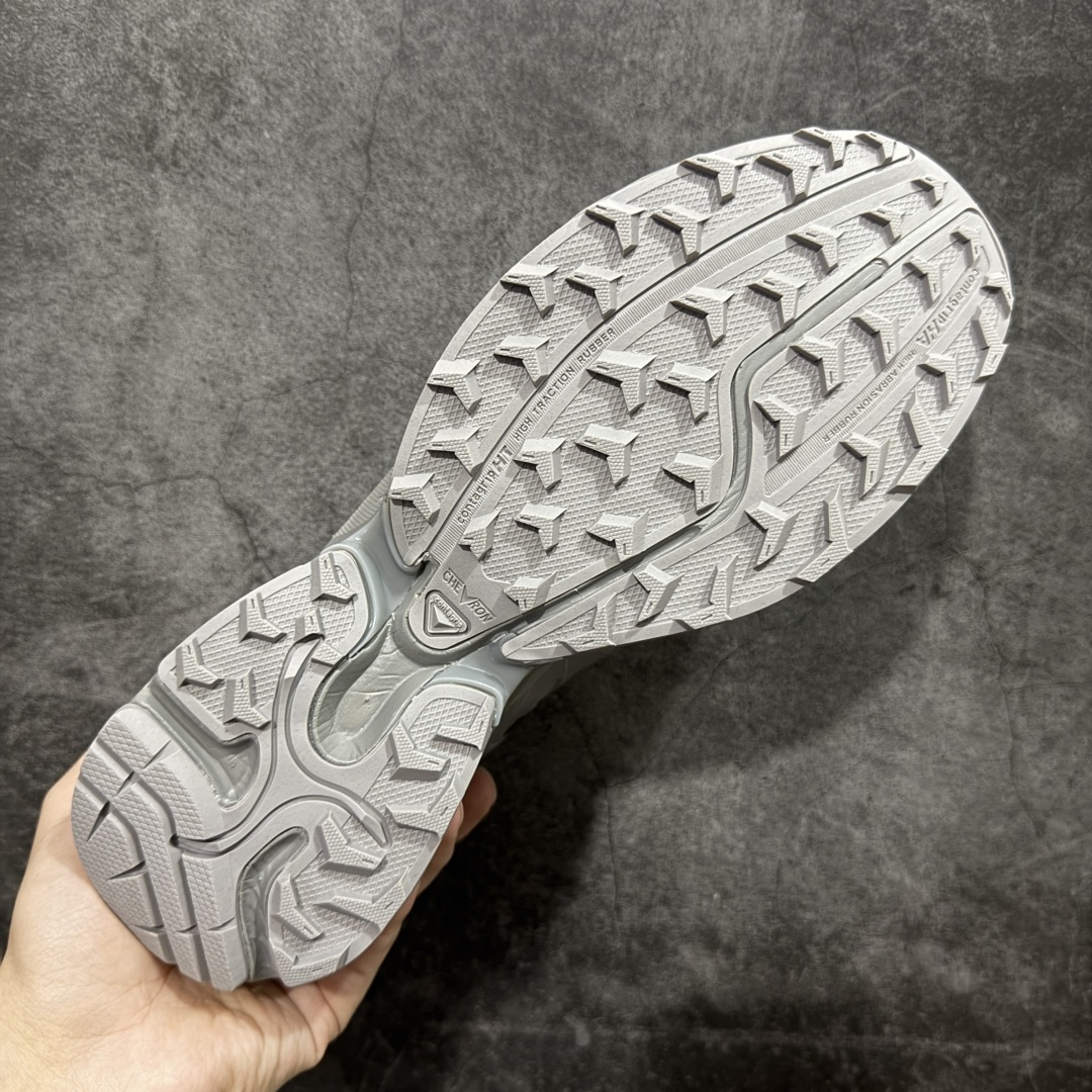 图片[9]-【绿x版本】SALOMON萨洛蒙 XT-WHISPER VOID 舒适柔软 休闲跑步鞋 男女同款 陨石灰 478756 纯原外贸平台特供订单 耗时半年巨作 #全套原纸板楦头开发 #原厂特供网布配套加持 #确保原汁原味 完美呈现版型 #原档数据独家私模五层组合大底 #男女鞋同步官方开发至46 #原装Ortholite轻量化鞋垫 #中底布带钢印编号 原厂TPU锁扣 #进口港宝加持 后跟自然饱满 还原公司包裹性 #鞋面采用SENSIFT贴合技术 #全方位贴合包裹脚型 #鞋跟部鞋底牵引设计 #提供强大的抓地性能 #更适应野外崎岖不平的道路 #基于 SALOMON 初代 XT 鞋身造型并搭载 4D ADVANCED CHASSIS™ 大底打造而成 为这款 XT-WHISPER 带来了多项足部控制与保护等功能性 如在运动过程中控制左右晃动的过程而提高稳定性、改善长途越野过程中足中到足尖的过渡、提高感知岩石的精确度以抵抗尖锐物体对脚底的伤害以及采用动态缓冲来增强穿着舒适感 从而减轻疲劳感 使 XT-WHISPER 成为一双舒适且安全的户外之履 货号：478756 尺码：36 36.5 37.5 38 38.5 39 40 40.5 41 42 42.5 43 44 45 46-选品中心