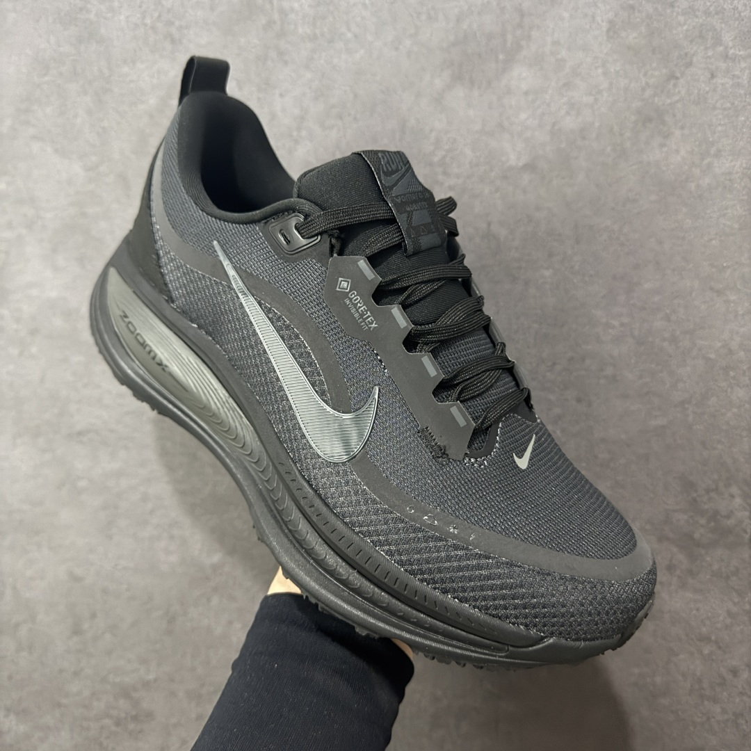 图片[3]-【纯原组合底】Nike VOMERO 18 GTX 耐克 舒适减震防滑 低帮跑步鞋 正确组合大底 正确真正gtx防水鞋面 全掌ReactX泡绵中底 前掌和后跟还配备了Air Zoom气垫单元 据说跑起来更快更舒适哦 这次最大的升级点 首次引入了ReactX泡绵 货号：HQ7001-001 尺码：35.5 36 36.5 37.5 38 38.5 39 40 40.5 41 42 42.5 43 44 45 编码：GLB240250-选品中心