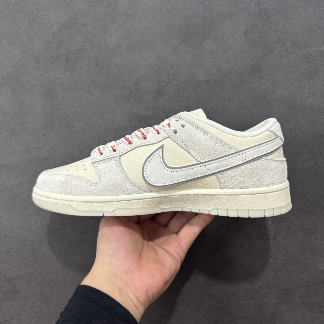 图片[2]-【定制版】Nike SB Dunk Low“ Supreme联名—米灰猪八革” 周年高端定制 低帮休闲板鞋 定制鞋盒 大厂纯原品质出货 超高清洁度 皮料切割干净无任何毛边 细节完美 货号：DN3168-007 尺码：36 36.5 37.5 38 38.5 39 40 40.5 41 42 42.5 43 44 44.5 45 编码：HXSB330340-选品中心
