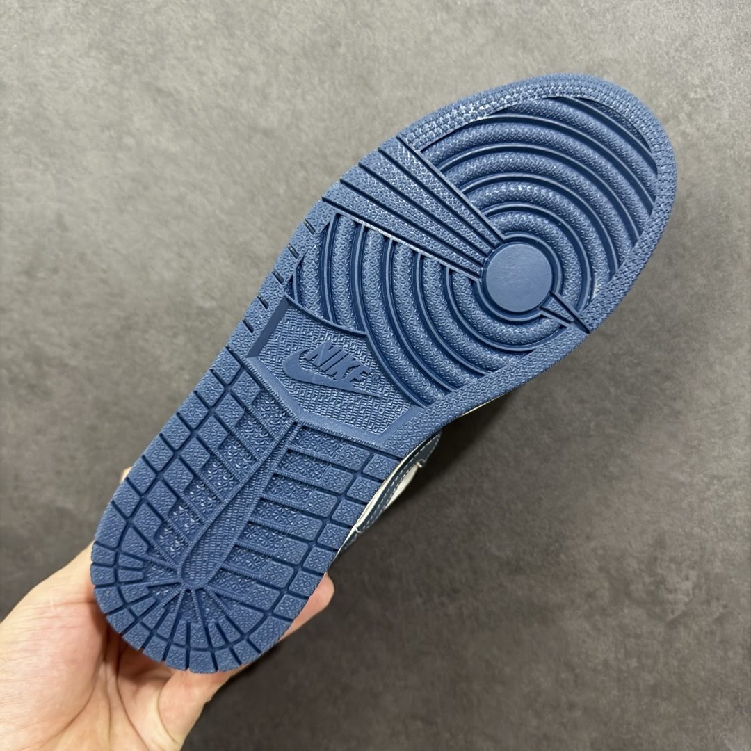 图片[9]-【定制版】Nike Jordan Air Jordan 1“Supreme联名——暗灰蓝” 高端定制 低帮 复古 减震 防滑 耐磨 篮球鞋 定制鞋盒 大厂纯原品质出货 超高清洁度 皮料切割干净无任何毛边 细节完美 货号：QG1988-015 尺码：36 36.5 37.5 38 38.5 39 40 40.5 41 42 42.5 43 44 44.5 45 编码：HXSB330340-选品中心