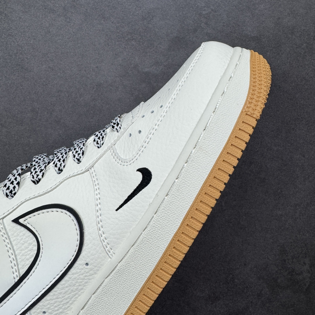 图片[5]-【定制版】NIke Air Force 1 \’07 Low “斯图西联名——米白生胶底”空军一号 低帮 运动鞋 休闲鞋 折边针车 工艺难度大 原楦头原纸板 原装鞋盒 定制五金配件 内置全掌气垫 原厂鞋底 货号：CS5288-055 尺码：36 36.5 37.5 38 38.5 39 40 40.5 41 42 42.5 43 44 44.5 45 编码：HXSA310320-选品中心