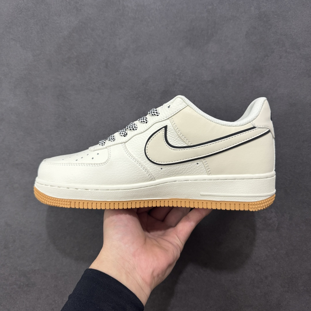 图片[2]-【定制版】NIke Air Force 1 \’07 Low “斯图西联名——米白生胶底”空军一号 低帮 运动鞋 休闲鞋 折边针车 工艺难度大 原楦头原纸板 原装鞋盒 定制五金配件 内置全掌气垫 原厂鞋底 货号：CS5288-055 尺码：36 36.5 37.5 38 38.5 39 40 40.5 41 42 42.5 43 44 44.5 45 编码：HXSA310320-选品中心