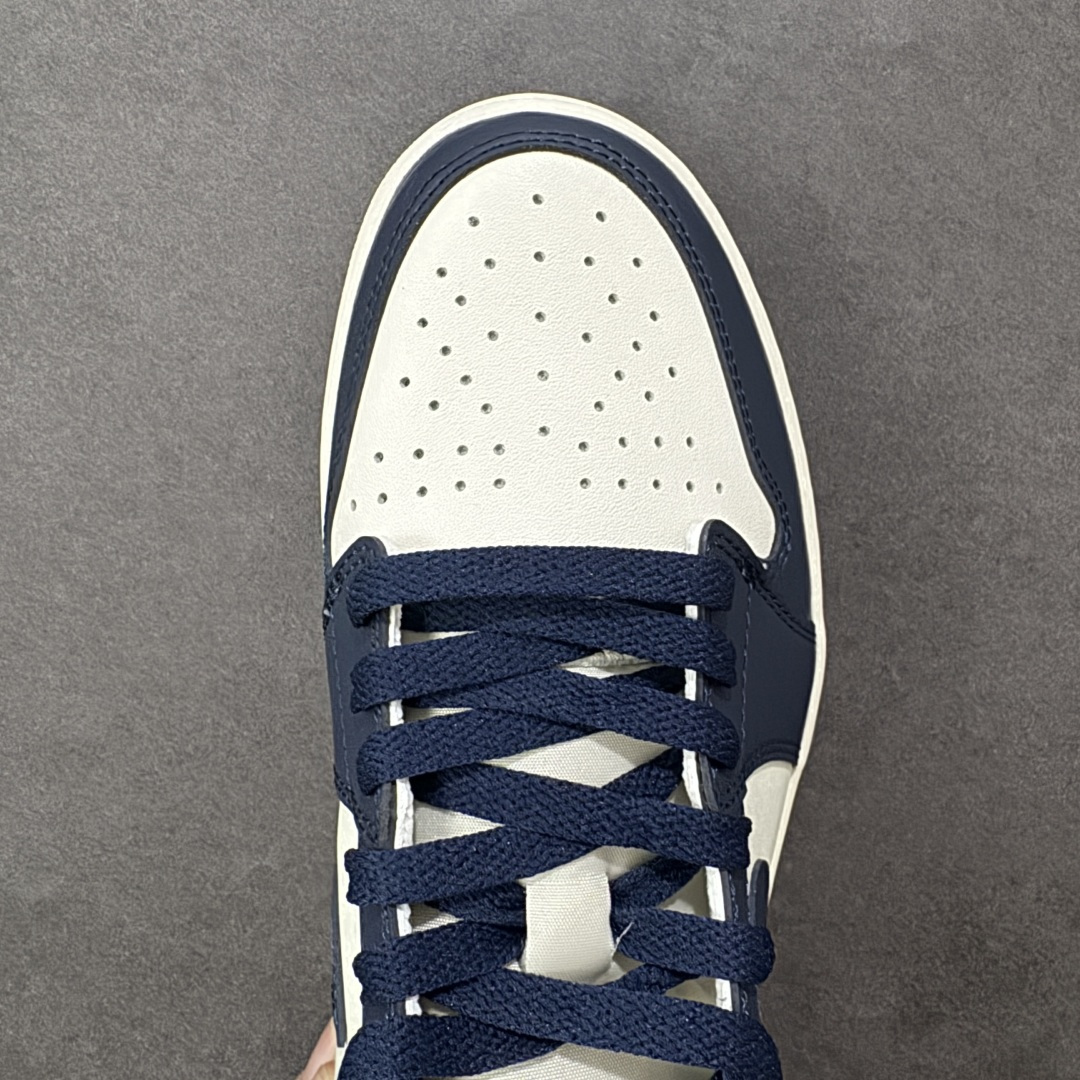 图片[8]-【H11版本】耐克Nike Air Jordan 1 AJ1经典复古经典低帮百搭文化篮球鞋 CZ0790-400 公司级真标半码制#原档案原数据开发版型#采用荔枝纹头层皮革鞋面材质#原厂立体填充鞋舌海绵#中底注胶孔及缜密中底拉帮工艺#原数据开发模具大底 尺码：35.5 36 36.5 37.5 38 38.5 39 40 40.5 41 42 42.5 43 44 44.5 45 46 47.5 编码：H11B270280-选品中心