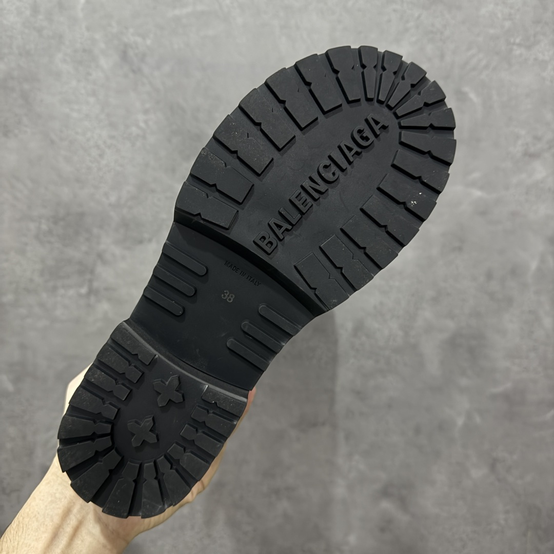 图片[9]-【广东纯原版本】Balenciaga 25新款酷飒毒液靴✨ 酷飒出街，超有个性，独特翻折设计，个性又前卫，金属扣点缀，酷感十足😘又美又飒，无论是日常出街还是时尚派对🎉它都是吸睛利器💯 对版甄选牛皮面料，羊皮内里，私模耐磨防滑橡胶大底 尺码：35-44-选品中心
