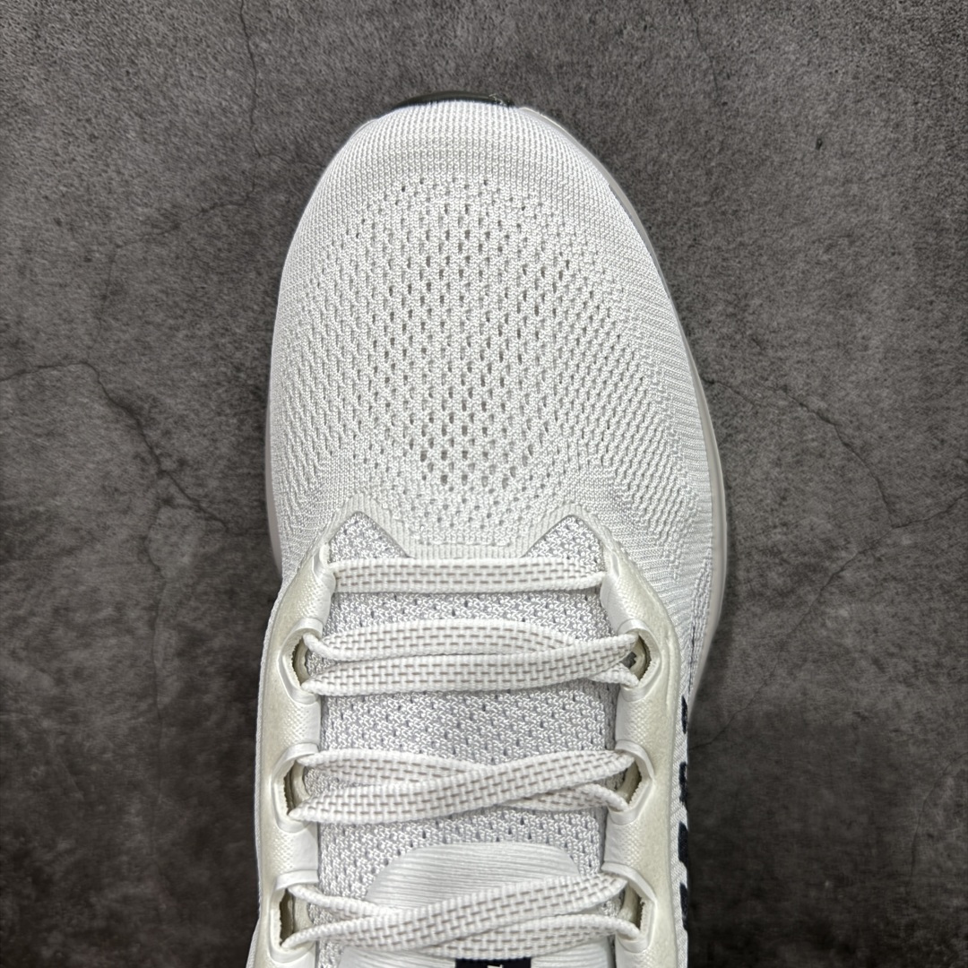 图片[5]-【XE纯原】Nike Air Zoom Pegasus 41 登月41代超级飞马系列马拉松跑步鞋 IB5697-100 平台专供 充正品质 之前未流通市场版本 内里嵌入定型海绵 中底搭载前Zoom+全掌React配置 全部原鞋开发打造 所有细节全部同步原版 全新一代拥有 Zoom Air 一如既往的稳定感和流畅感 鞋面采用工程网眼设计 为特定高热区域营造出色透气性 进一步增加鞋面的穿孔数量 让足部能够快速散热 中足搭配 Flywire 飞线 在高速运动时营造舒适稳定的贴合感 内置Zoon气垫加持 动力十足！ 尺码： 36-46-选品中心