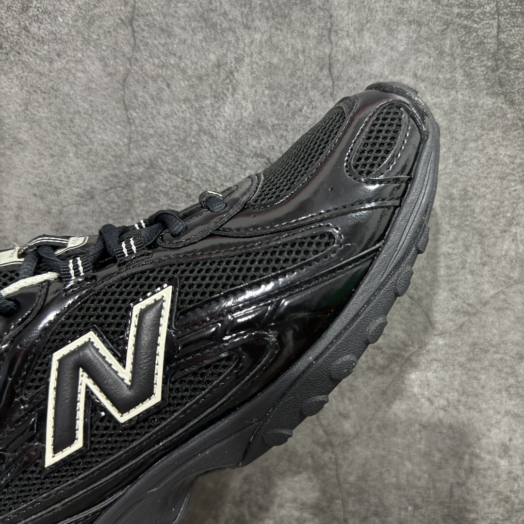 图片[6]-💰 260【纯原M版】New Balance NB204L 薄底鞋 薄底皮质鞋带德训miu系 减震耐磨包裹性支撑轻便 低帮 生活休闲鞋 男女同款 黑色 区别市面先行通货版本 市场唯一正确咖色 原材料打造 鞋身搭载EVA科技组合中底 附赠三副鞋带 适用多元穿搭场合为户外出行提供舒适长远的穿搭体验 货号：U204LMRA 尺码：36-44.5-选品中心