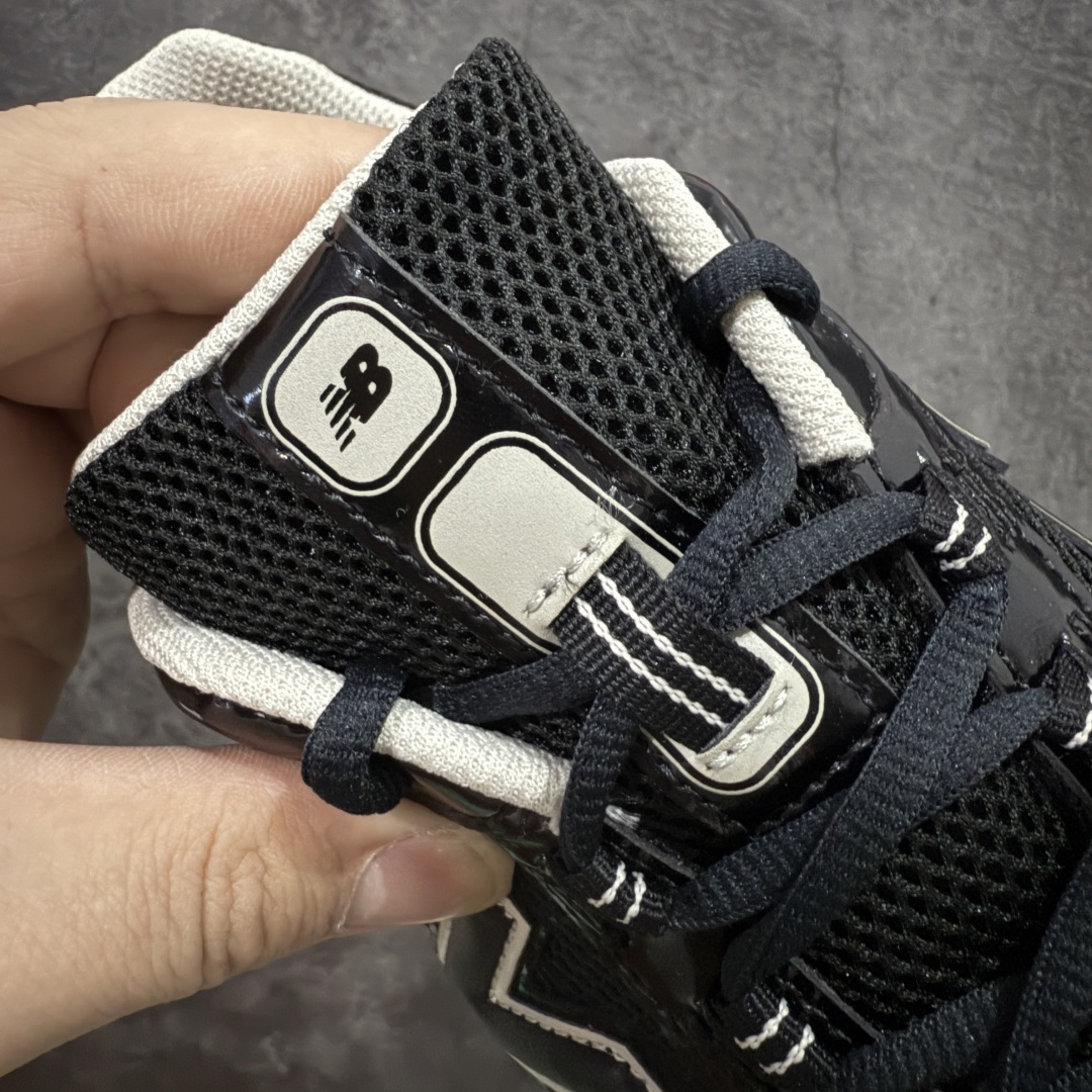 图片[6]-💰 260【纯原M版】New Balance NB204L 薄底鞋 薄底皮质鞋带德训miu系 减震耐磨包裹性支撑轻便 低帮 生活休闲鞋 男女同款 黑色 区别市面先行通货版本 市场唯一正确咖色 原材料打造 鞋身搭载EVA科技组合中底 附赠三副鞋带 适用多元穿搭场合为户外出行提供舒适长远的穿搭体验 货号：U204LMRA 尺码：36-44.5-选品中心