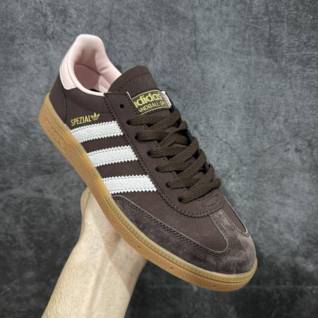 图片[3]-【纯原Y版】Adidas Handball Spezial 三叶草手球特别版圣帕特里克节联名款 全鞋采用yezzy500一样的皮料 进口长绒皮，特殊工艺技术 原盒包装 牛筋耐磨大底 承载青春情怀的板鞋，是现在潮男靓女上脚的大热鞋款 经典三条杠装饰鞋侧 品牌辨识度清晰 货号：JR0852 尺码：36 36.5 37 38 38.5 39 40 40.5 41 42 42.5 43 44 44.5 45-选品中心