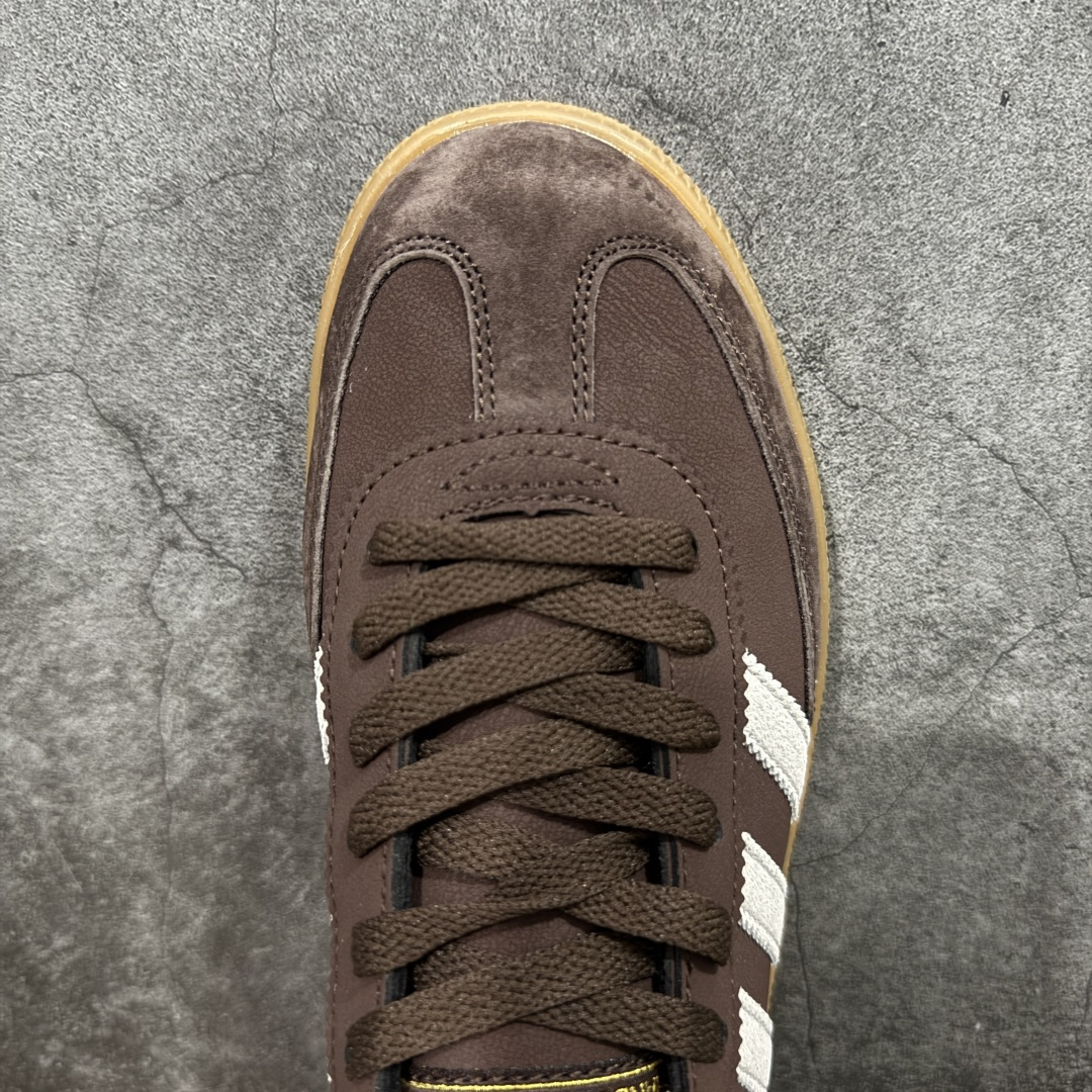 图片[5]-【纯原Y版】Adidas Handball Spezial 三叶草手球特别版圣帕特里克节联名款 全鞋采用yezzy500一样的皮料 进口长绒皮，特殊工艺技术 原盒包装 牛筋耐磨大底 承载青春情怀的板鞋，是现在潮男靓女上脚的大热鞋款 经典三条杠装饰鞋侧 品牌辨识度清晰 货号：JR0852 尺码：36 36.5 37 38 38.5 39 40 40.5 41 42 42.5 43 44 44.5 45-选品中心