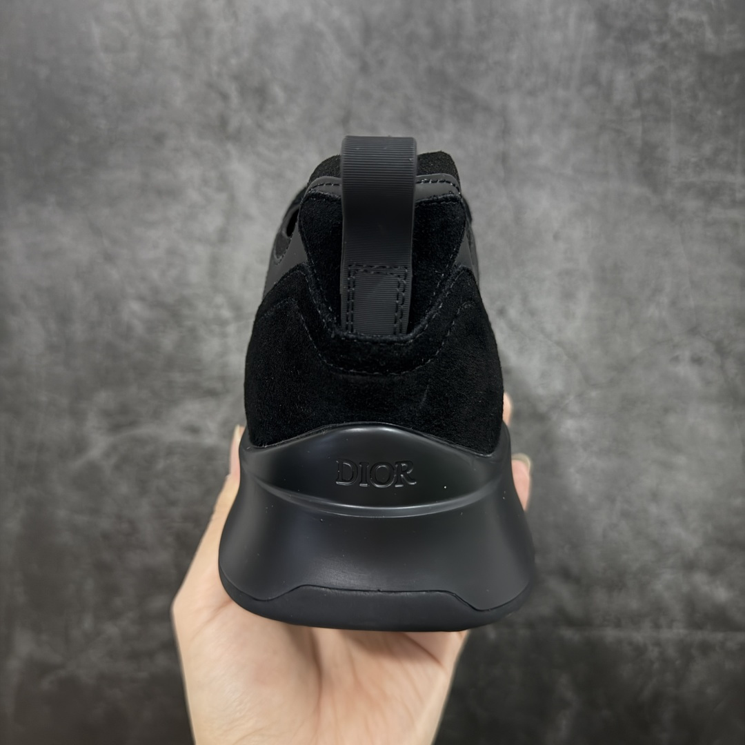 图片[4]-【广东礼盒版】Dior/迪奥 B25 Oblique Runner Sneaker 黑白 老爹风系带低帮透气休闲运动慢跑鞋 #原版购入开发 这款 B25 Runner运动鞋结合运动版型与 Dior 优雅的经典标识。采用迪奥灰和白色光滑牛皮革精心制作，饰以经典的米色和黑色 Oblique 印花提升格调。搭配白色纹理橡胶鞋底，可为各式休闲造型增添经典气质，更显精致 配送专柜精美包装，面料采用原版定制牛皮+Oblique 印花布 定制进口超细纤维 增高3.5CM 尺码：39 40 41 42 43 44 45 46-选品中心
