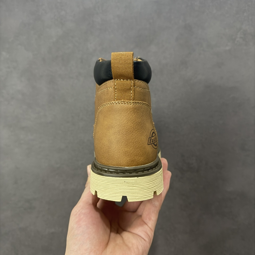 图片[4]-【广东纯原】2025秋冬Timberland 天伯伦/添柏岚经典高帮休闲男鞋 全新升级 广东大厂品质 原盒原包装 面料采用意大利顶级磨砂牛皮 搭配防臭防腐真皮乳胶鞋垫 给您完美的穿着体验 质量考究耐穿型男必备 专治不帅 高品质脚感一流 独家供应 颜色黑色 棕色 码数39 40 41 42 43 44 (皮鞋码) 编码：TLB260270-选品中心