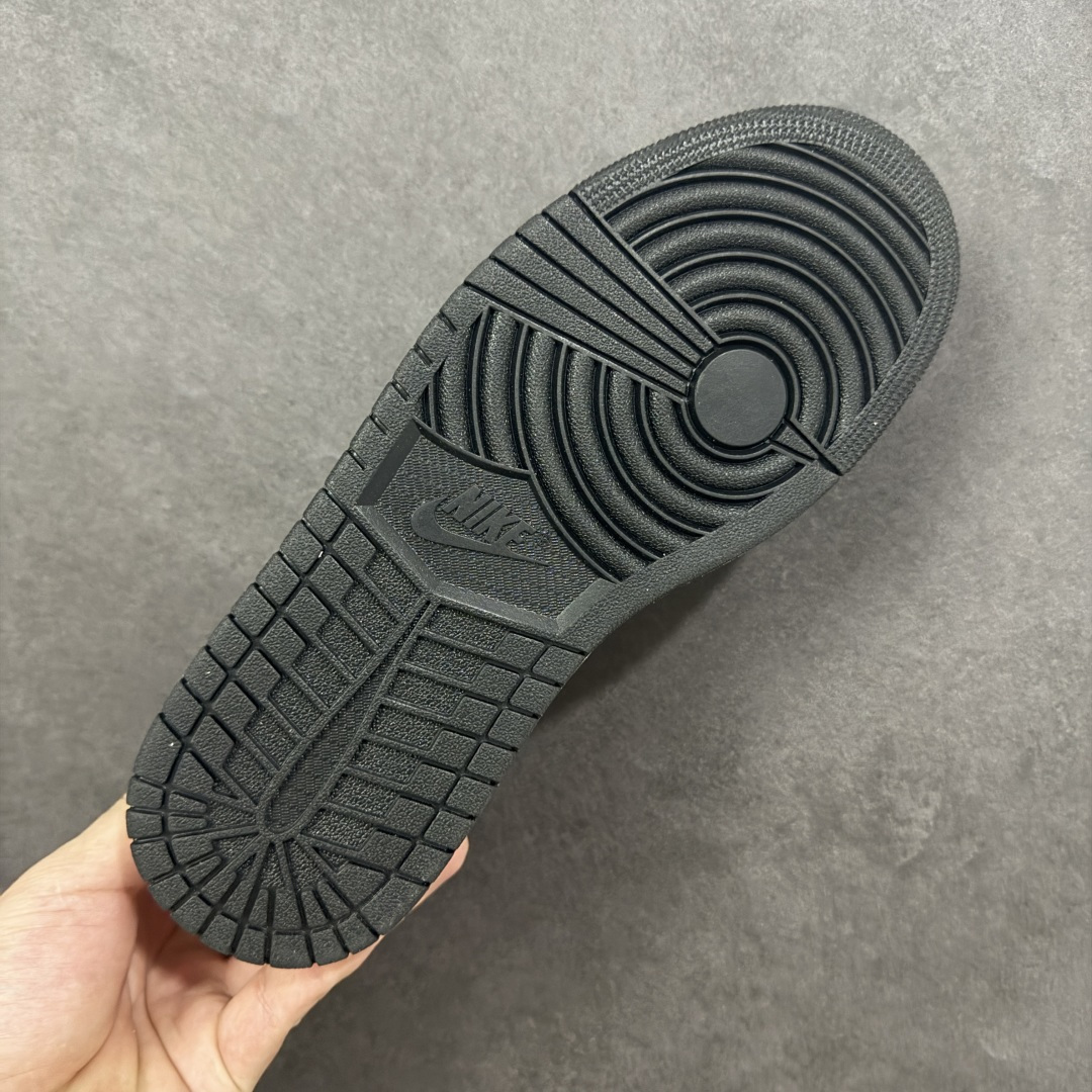 图片[9]-【H11版本】耐克Nike Air Jordan 1 AJ1经典复古经典低帮百搭文化篮球鞋 CZ0790-061 公司级真标半码制#原档案原数据开发版型#采用荔枝纹头层皮革鞋面材质#原厂立体填充鞋舌海绵#中底注胶孔及缜密中底拉帮工艺#原数据开发模具大底 尺码：35.5 36 36.5 37.5 38 38.5 39 40 40.5 41 42 42.5 43 44 44.5 45 46 47.5 编码：H11B270280-选品中心